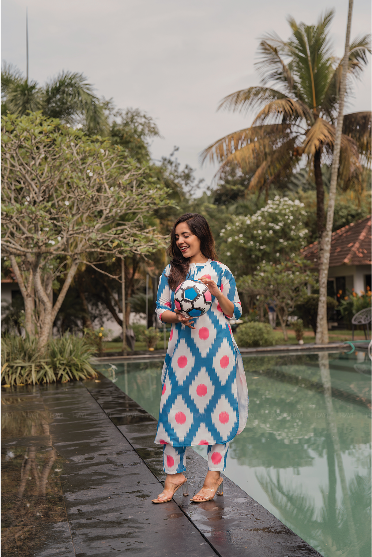 Ikat Dreams Half-White Linen Blend Co-ord with Chinese Collar & Ikat Print