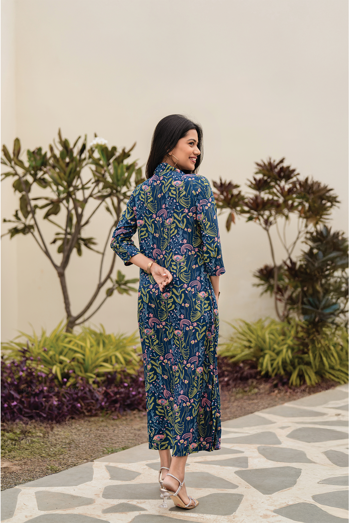 Verdant Muse Blue Viscose A-Line Kurta with V-Neck & 3/4 Sleeves