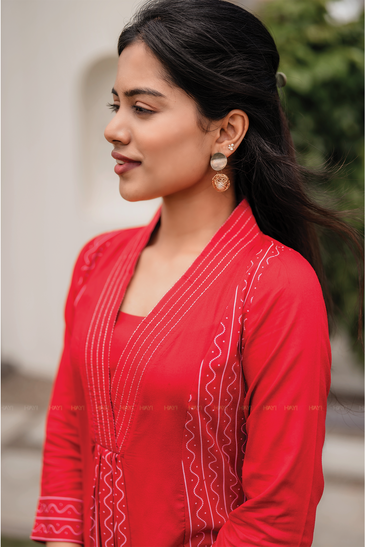 Red Muse Viscose Blend A-line Dress with V-Neck & 3/4th Sleeves