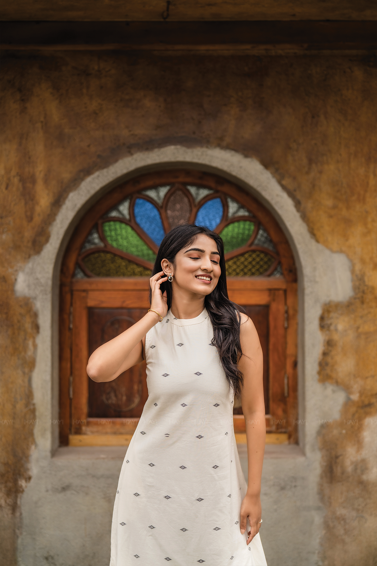 Greyora White Handloom co-ord with Close Neck Band & attached 3/4th Sleeves