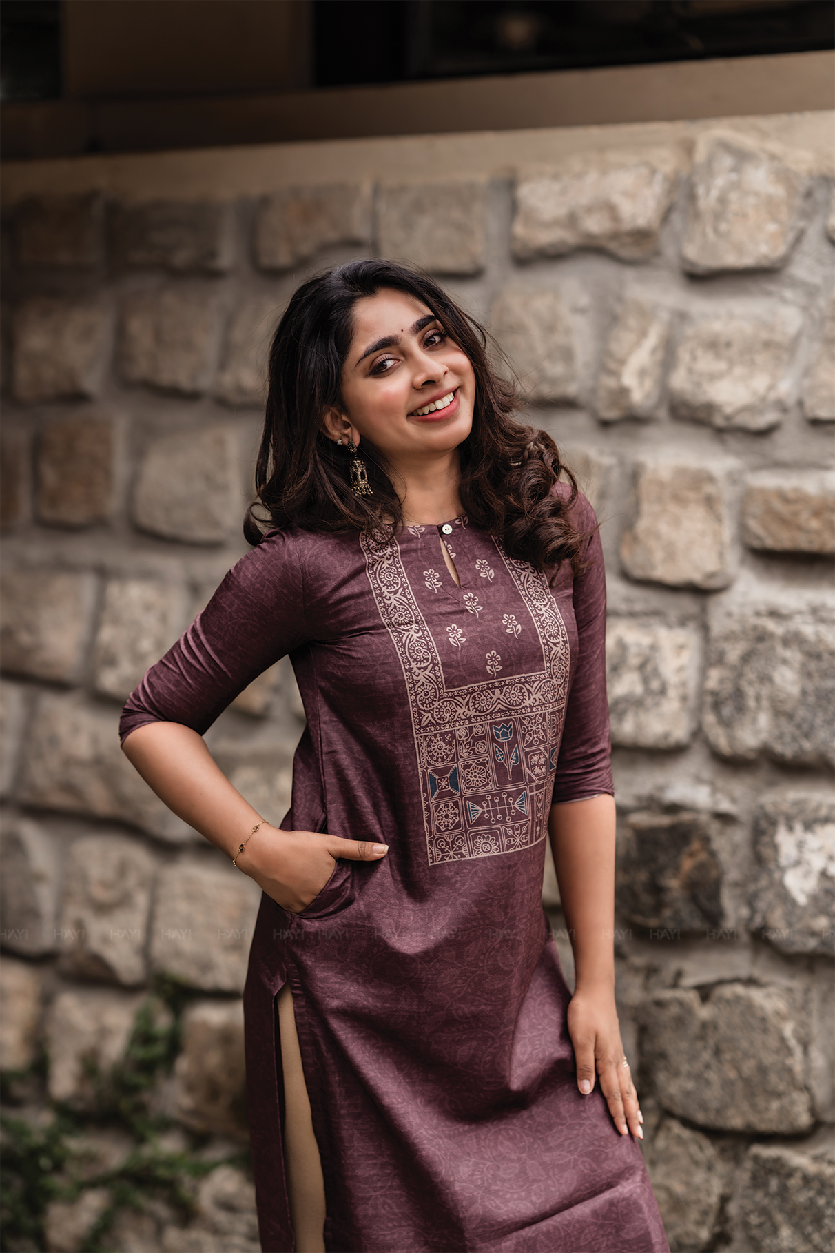 Tanira Brown printed 2 Piece Khata Silk Kurta with Dupatta