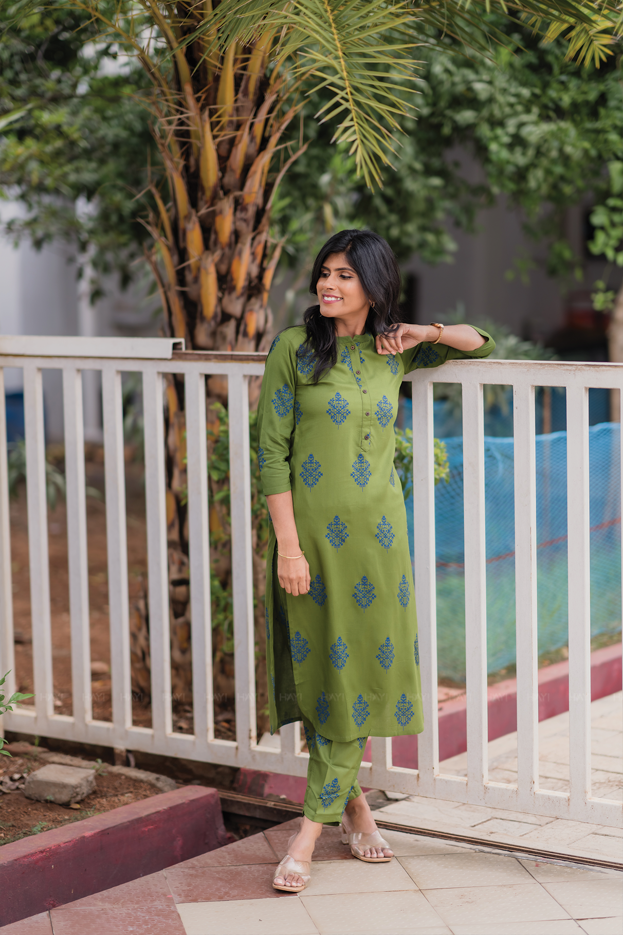 Olive Majesty Viscose Co-ord with Chinese Collar & Half Lacket