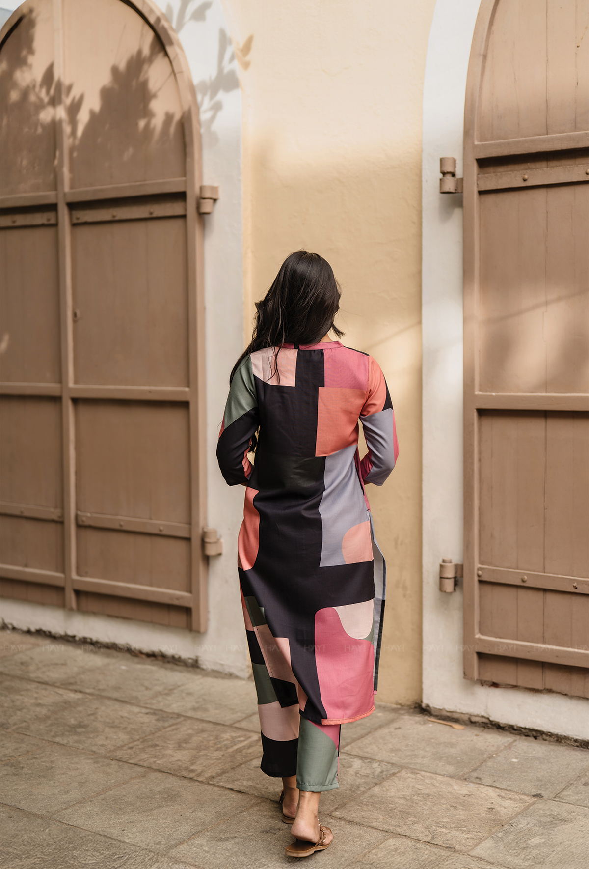 Segment Black with Urban Blocks printed Linen Blend Co-ords