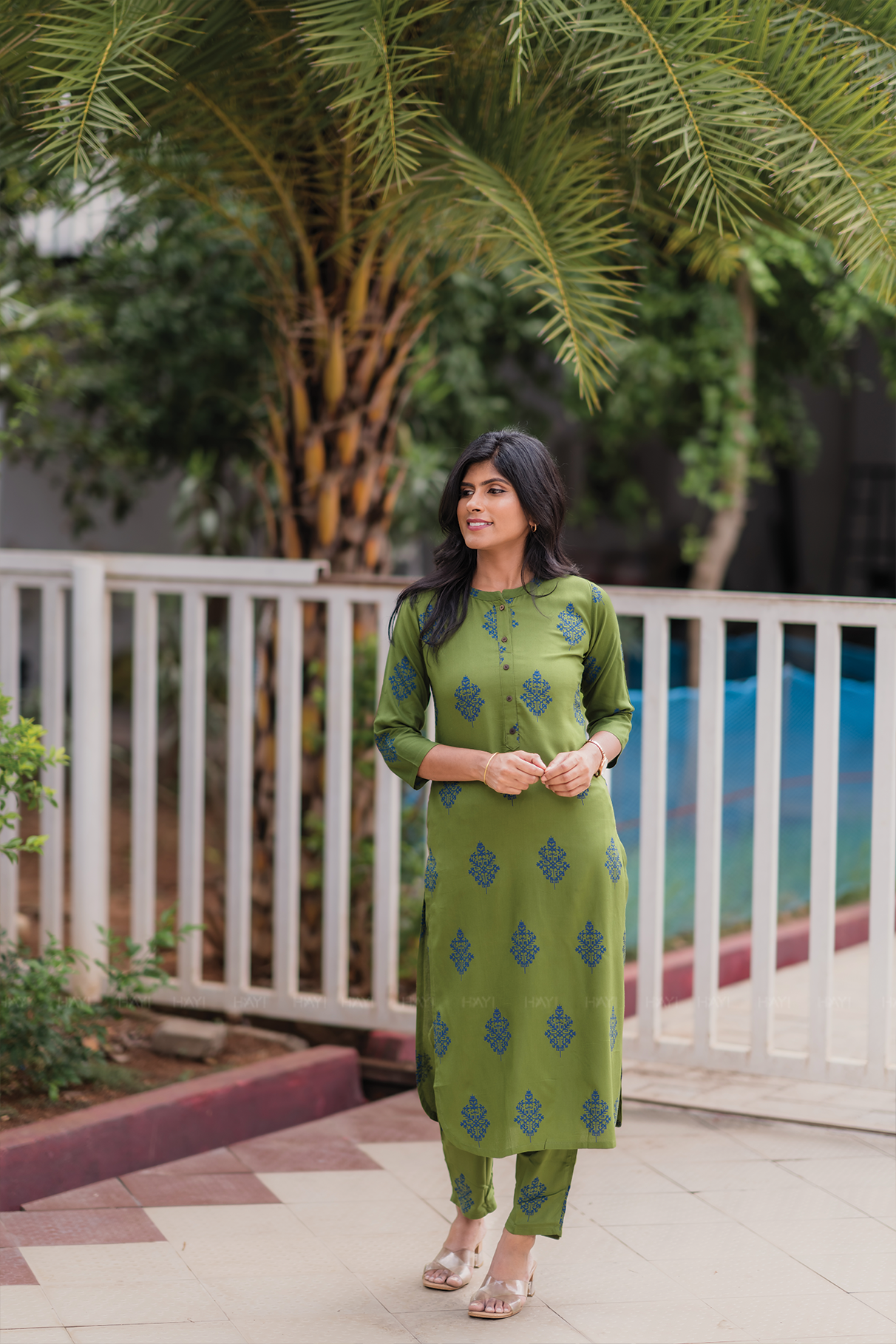 Olive Majesty Viscose Co-ord with Chinese Collar & Half Lacket