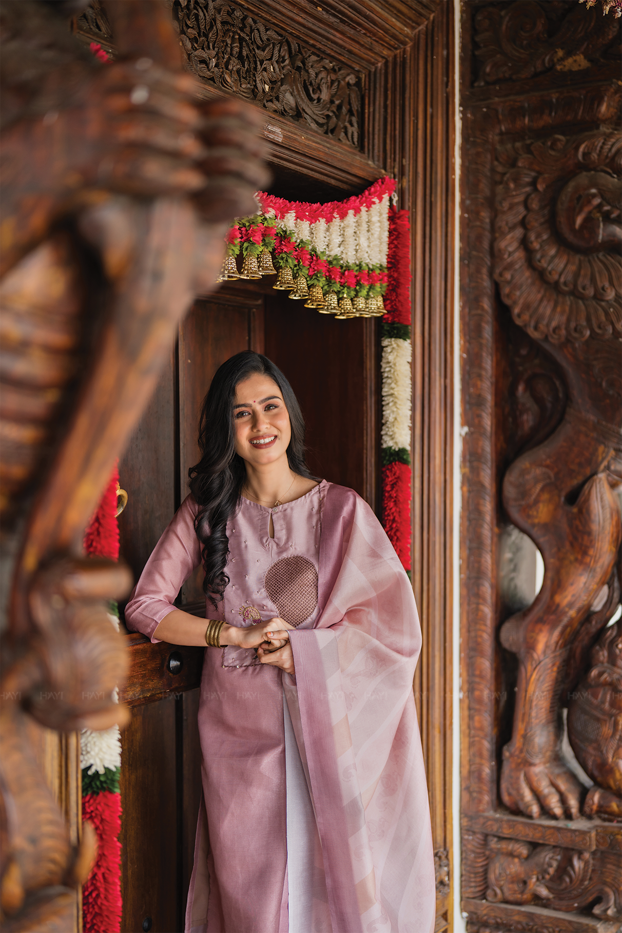 Thogai Dusky Pink 3 Piece Silk Blend Embroidery Kurta with Pant & Dupatta