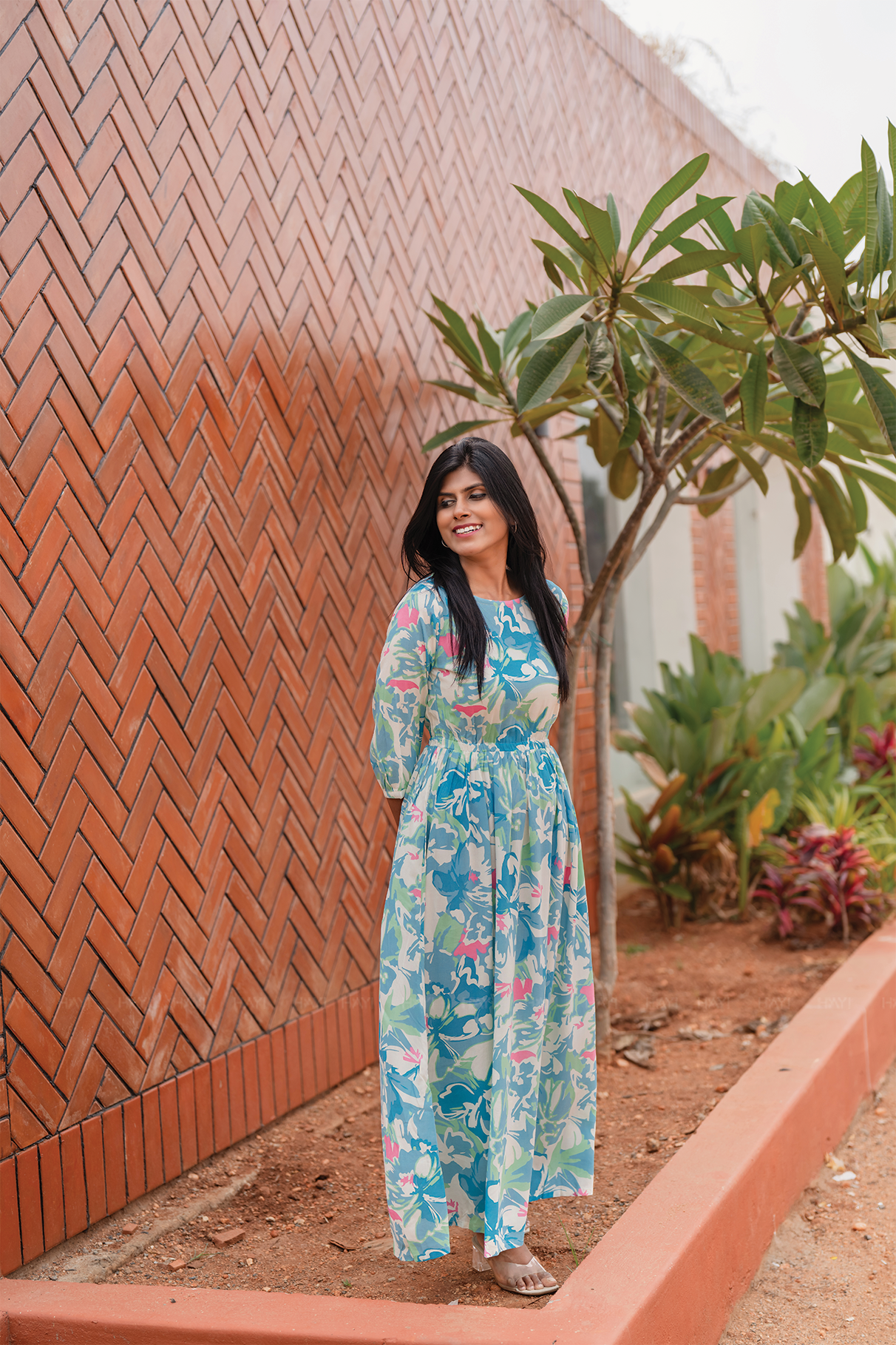 Coastal Bloom Blue Viscose Dress with Boat Neckline & 3/4th Sleeves