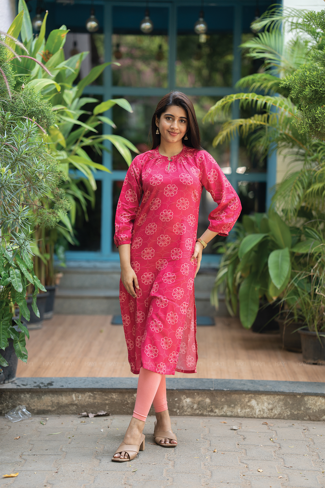 Mystic Berry Majenta Viscose Kurta with Neck Band & light Gathered Sleeves