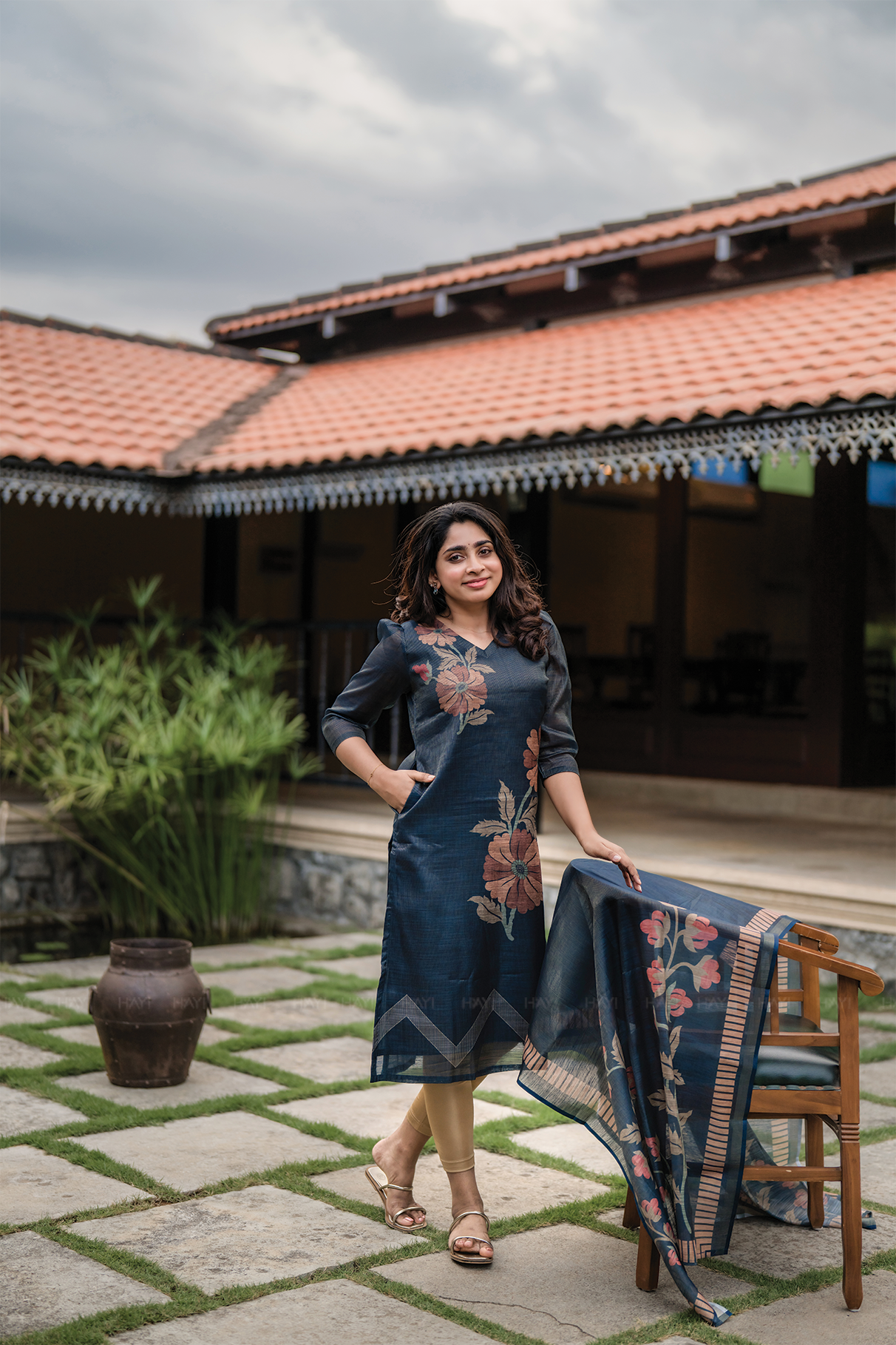 Graveil Green printed 2 Piece Linen Blend Kurta with Dupatta