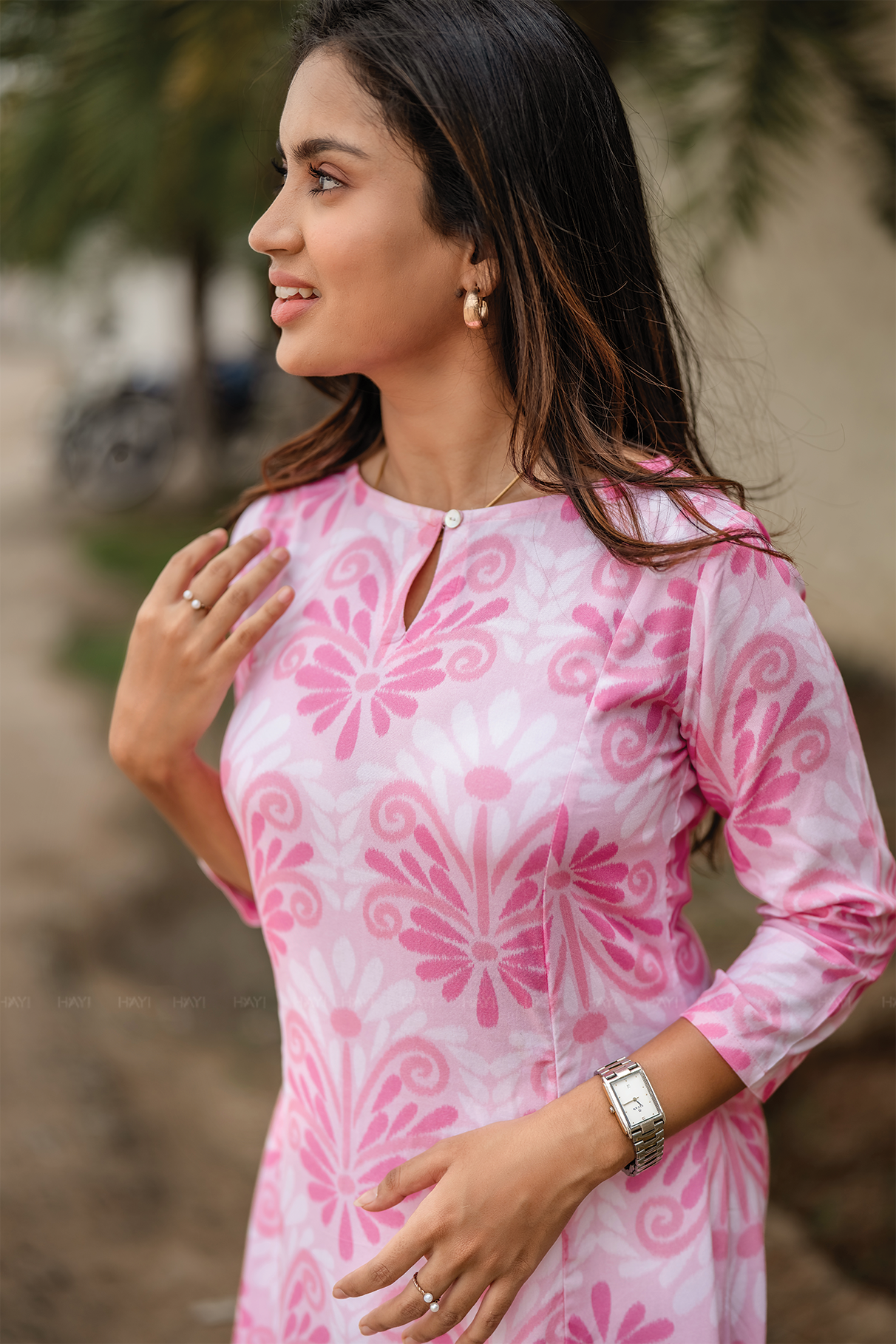 Blush Pink Textured Viscose A-Line Kurta with Boat Neck & 3/4th Sleeves