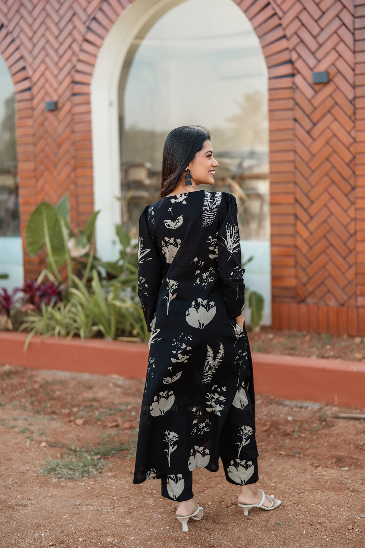 Fogblush Black Cotton Blend Co-ord with V-Neck & Light Puff Sleeves