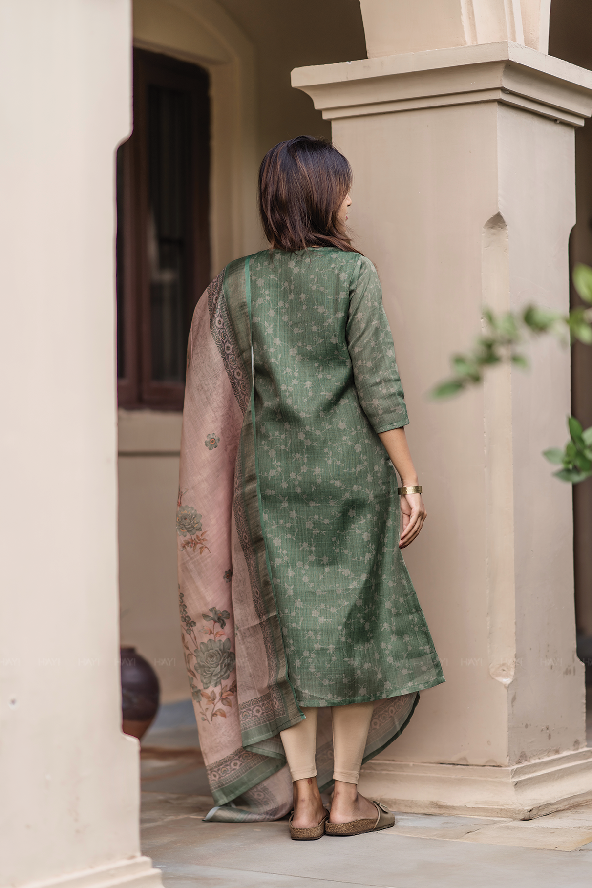 Virenya Green printed 2 Piece Linen Blend Kurta with Dupatta