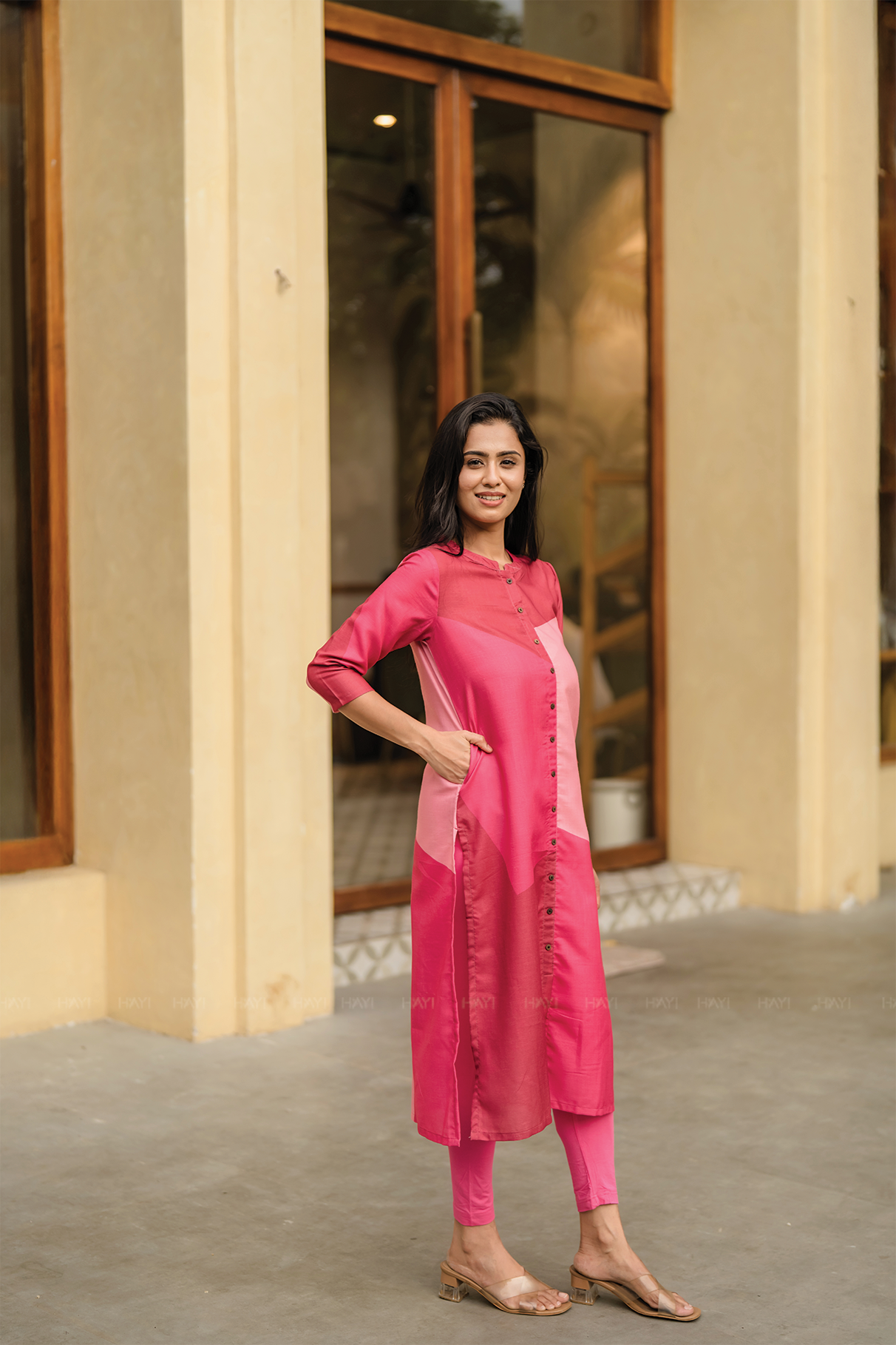 Orbit Pink with Fuschia Flame Printed Linen Blend Kurta