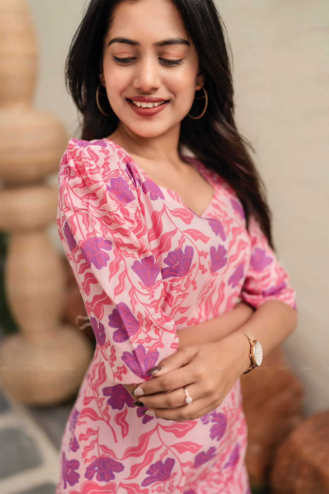 Pink Paradise Viscose kurti with Sweetheart Neck & Leg-O-Mutton Sleeves