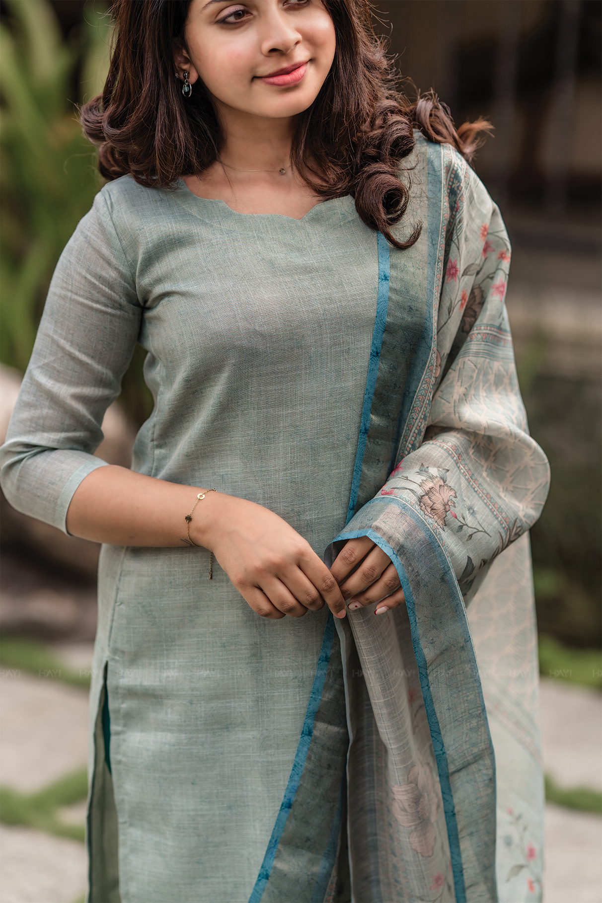 Tharisa Greyish Blue 3 Piece Shimmer Tissue Blend Placement Printed Kurta with Pant & Dupatta
