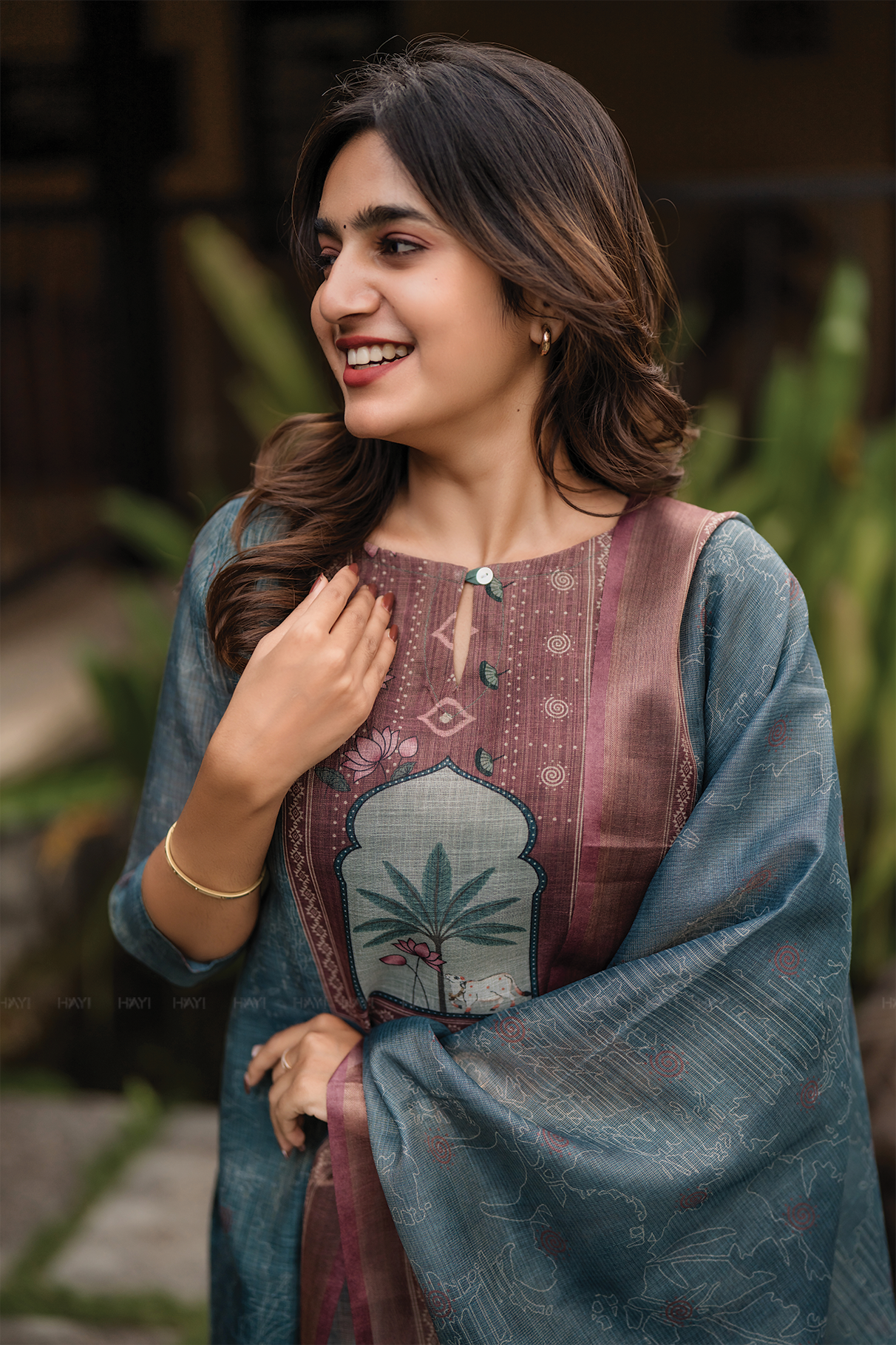 Hariyali Green printed 2 Piece Linen Shimmer Kurta with Dupatta