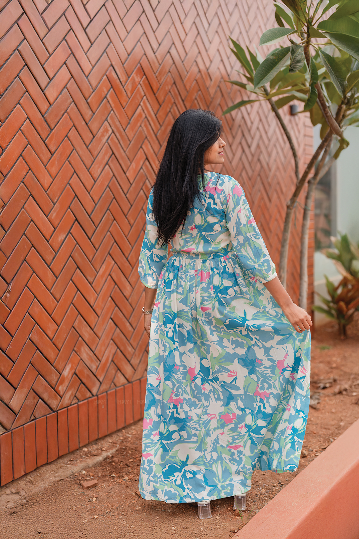 Coastal Bloom Blue Viscose Dress with Boat Neckline & 3/4th Sleeves