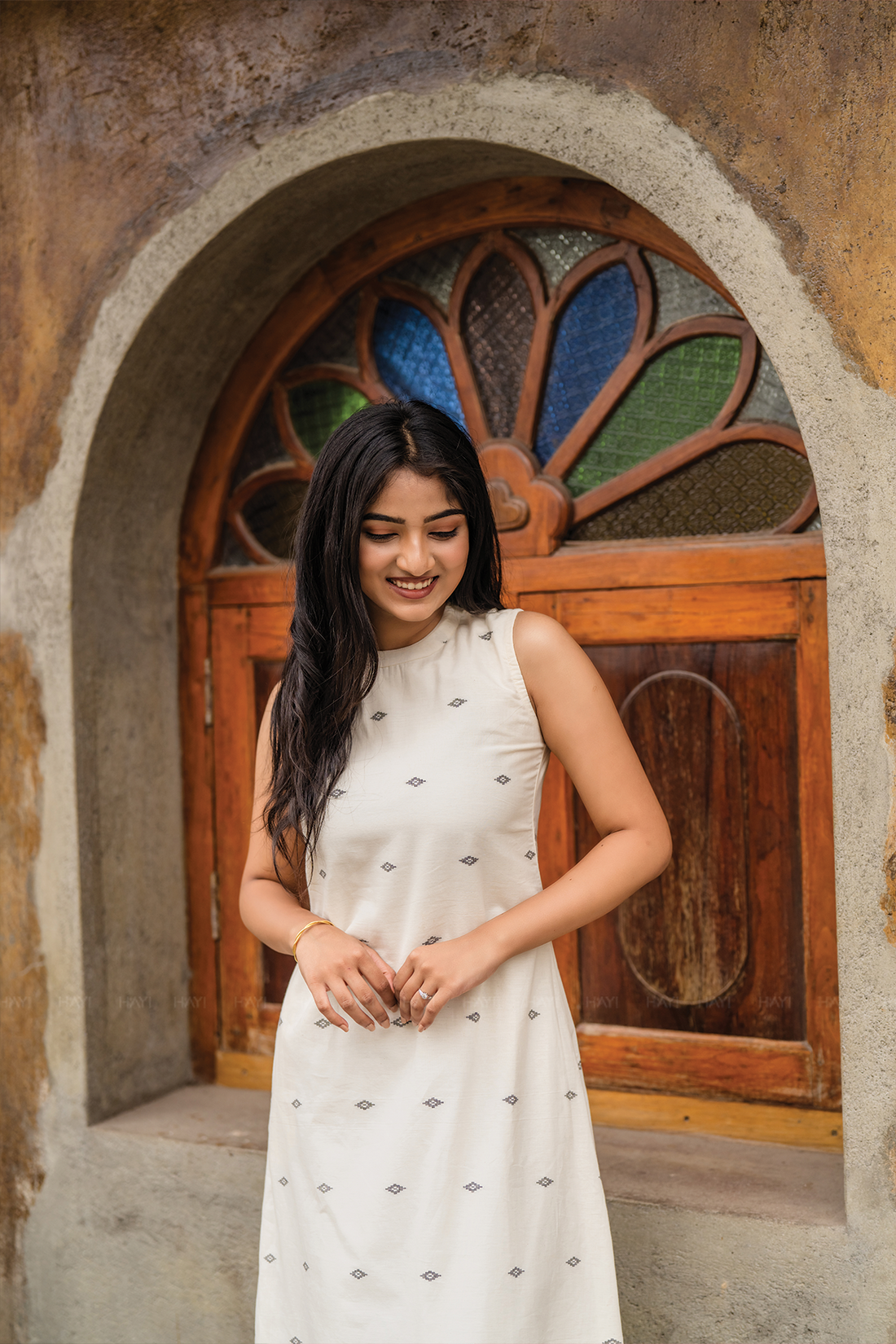 Greyora White Handloom co-ord with Close Neck Band & attached 3/4th Sleeves