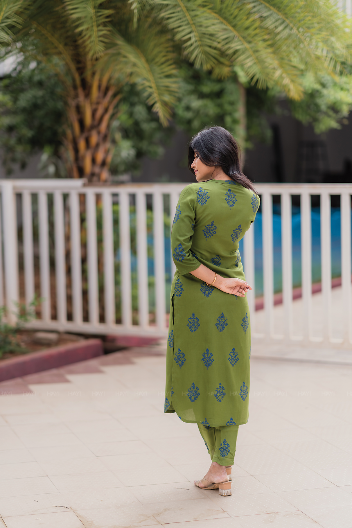 Olive Majesty Viscose Co-ord with Chinese Collar & Half Lacket