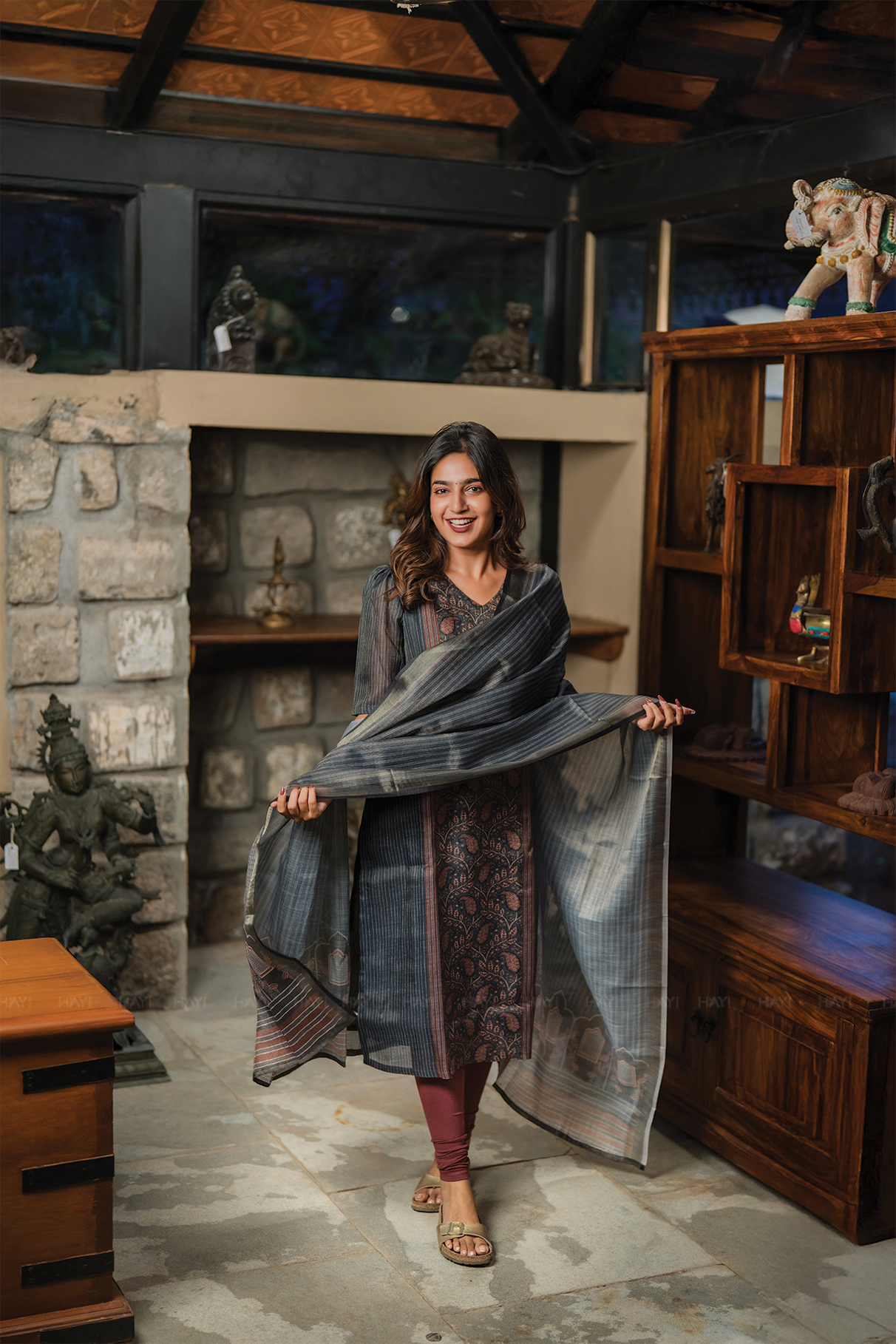 Elysia Navy printed 2 Piece Linen Shimmer Kurta with Dupatta