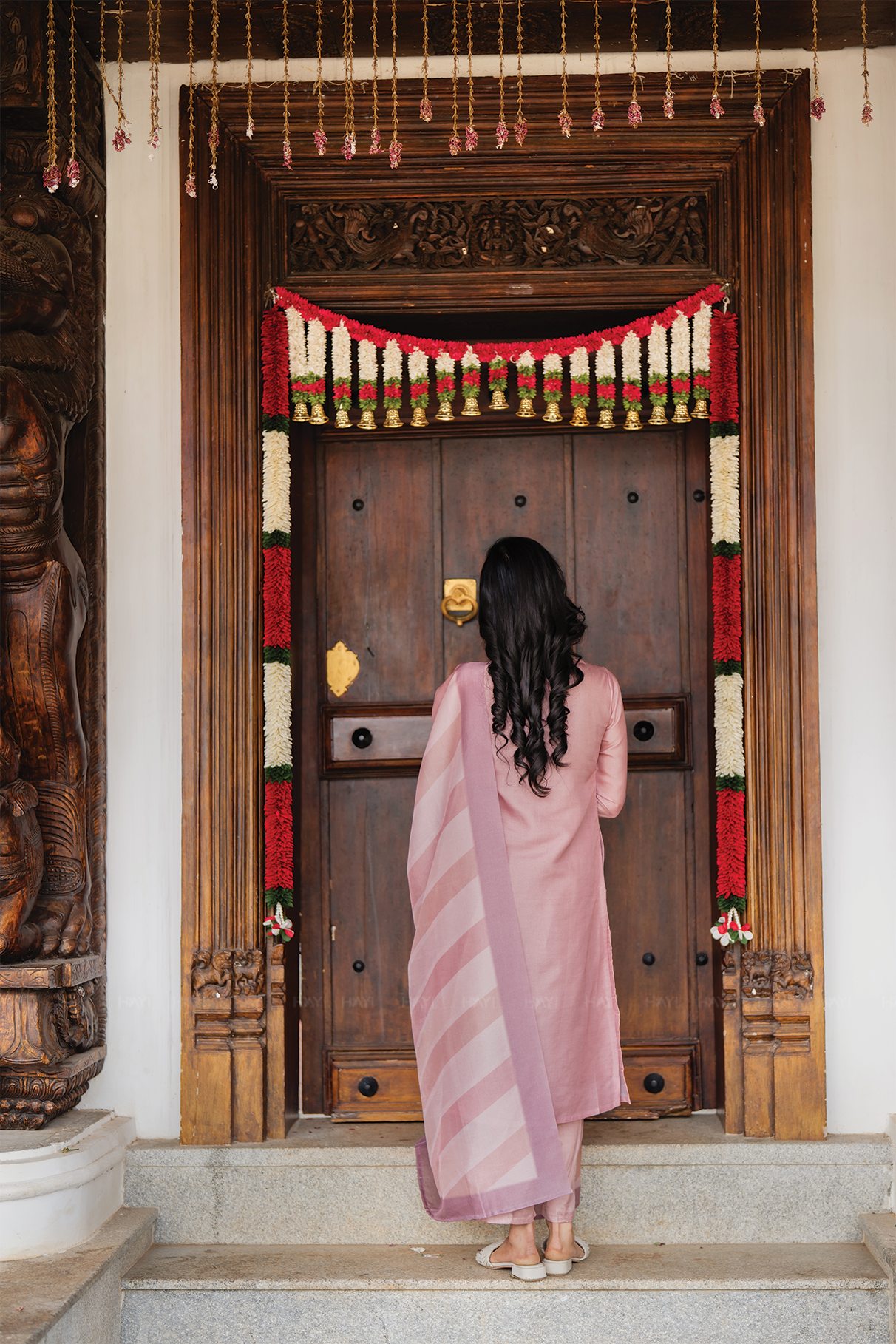 Thogai Dusky Pink 3 Piece Silk Blend Embroidery Kurta with Pant & Dupatta