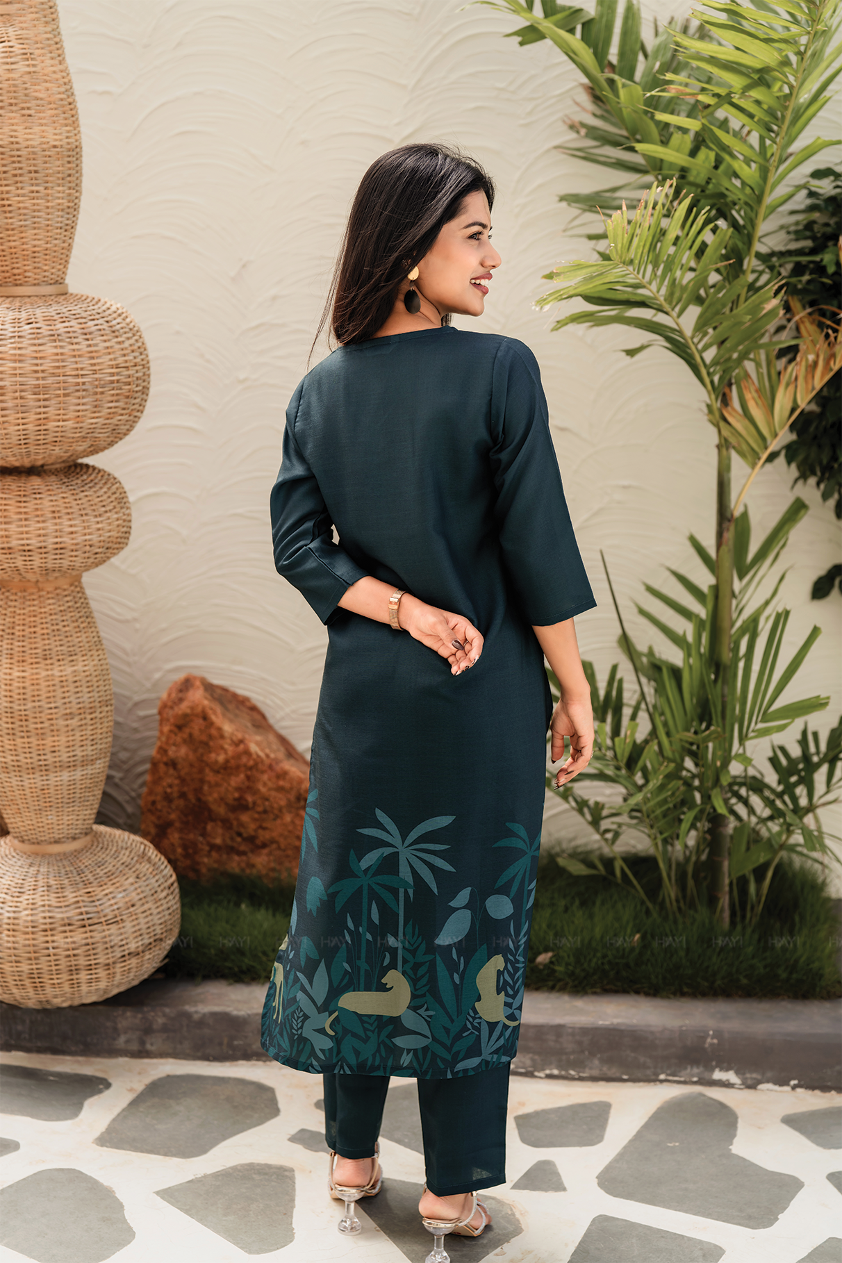 Evergreen Elegance Green Linen Blend Co ord with Curved V Neckline and 3/4th Sleeves
