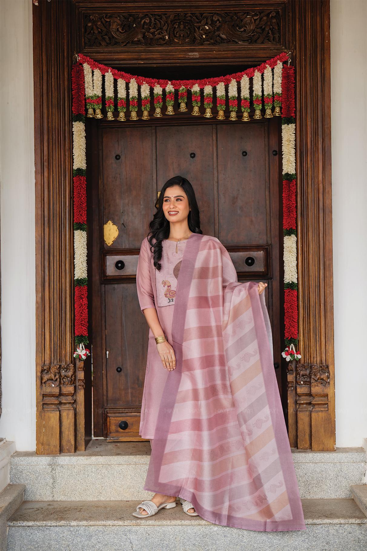 Thogai Dusky Pink 3 Piece Silk Blend Embroidery Kurta with Pant & Dupatta