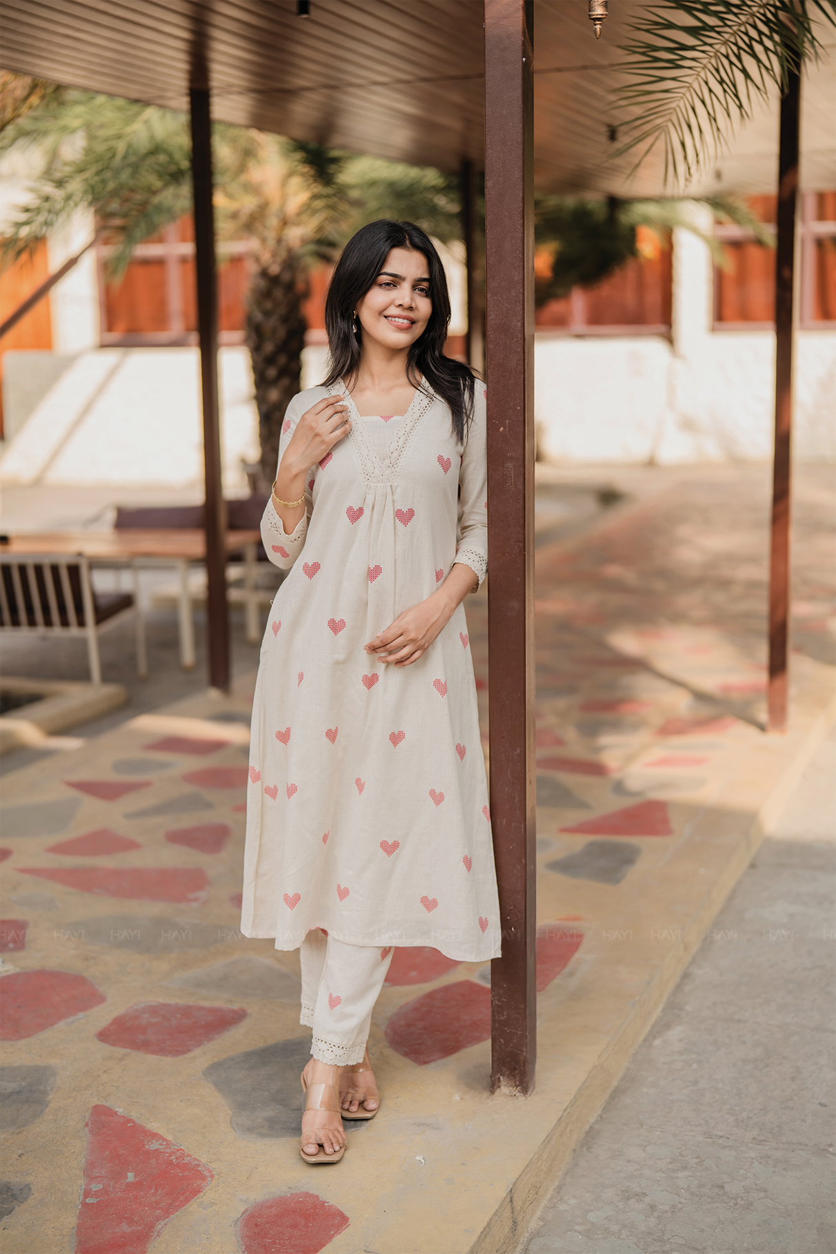 Crossheart Charm Off-White Cotton Co-Ord with V-Neckline & 3/4th Sleeves