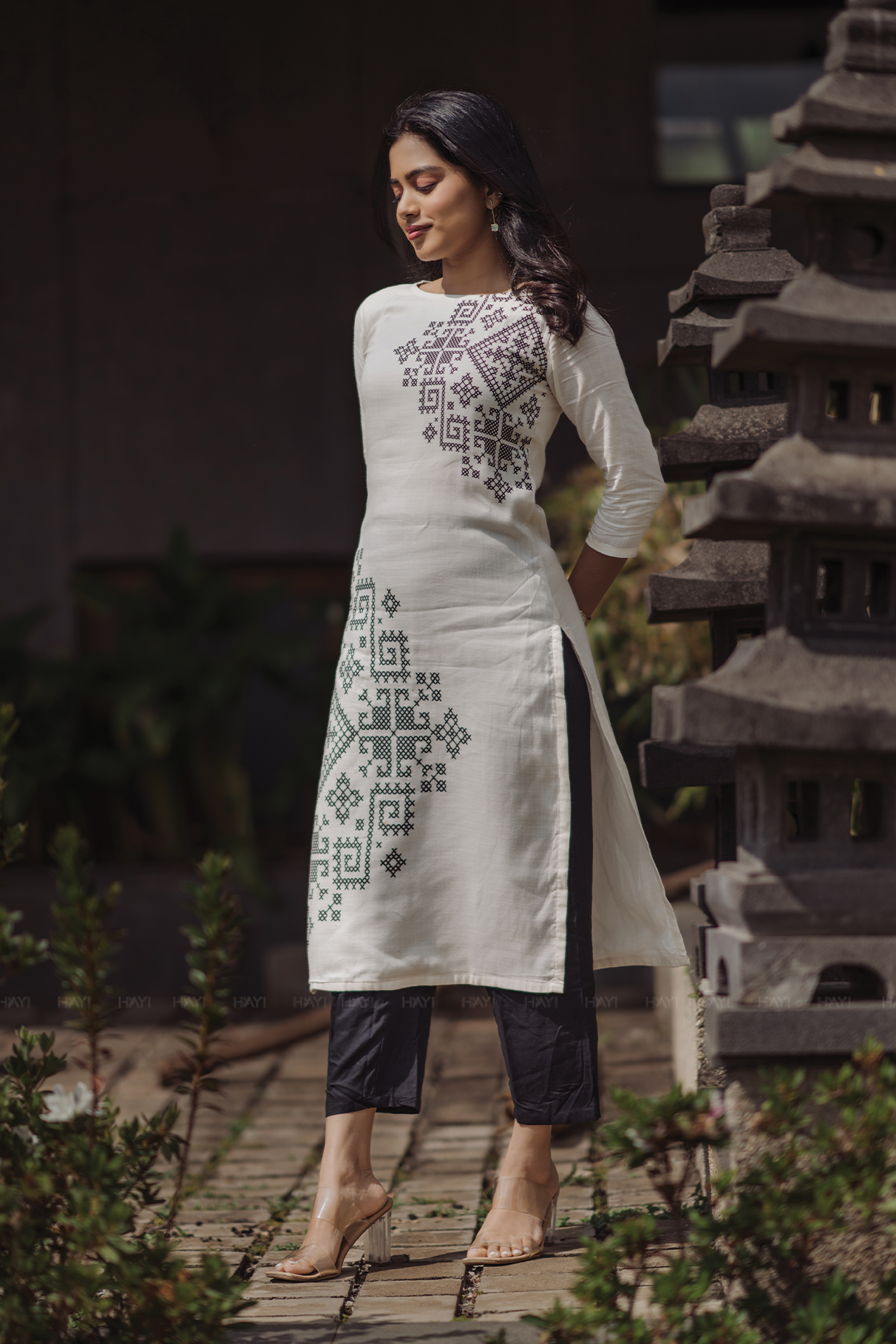 Classic Contrast Viscose Slub with Square Neck & 3/4th Sleeves