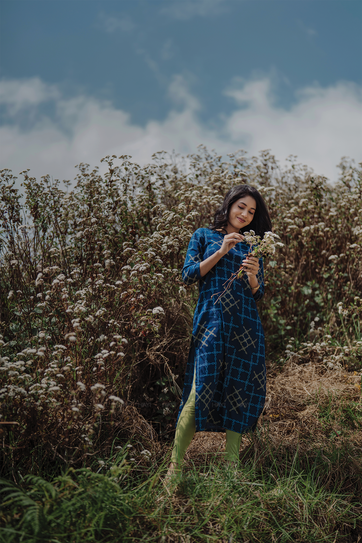 Starlink Grace Navy Viscose Kurta with Chinese Collar & 3/4 Sleeves