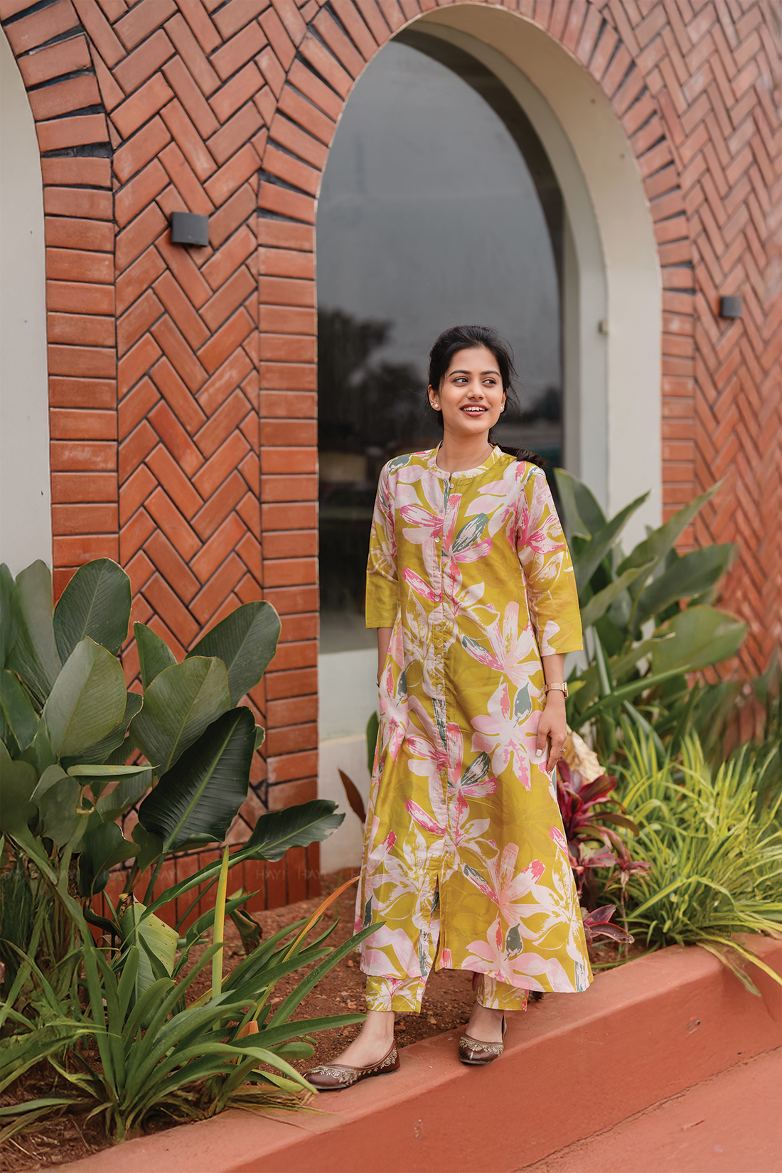 Shadow Leaf Yellow Silk Blend Co-ord with Chinese Collar Neck & 3/4th Sleeves