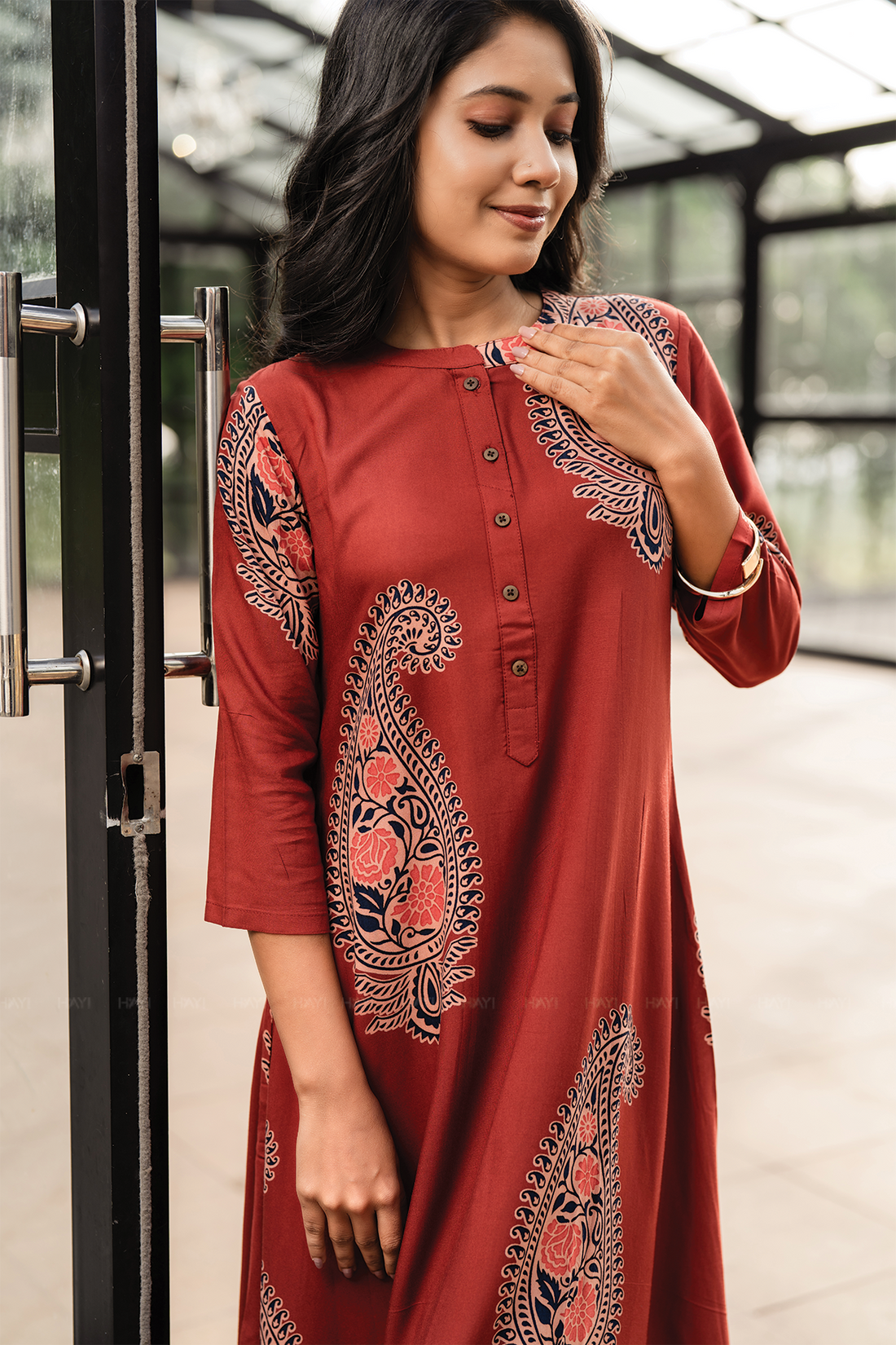 Brown Blossom Maroon Viscose A-Line Kurta with Chinese Collar & 3/4th Sleeves