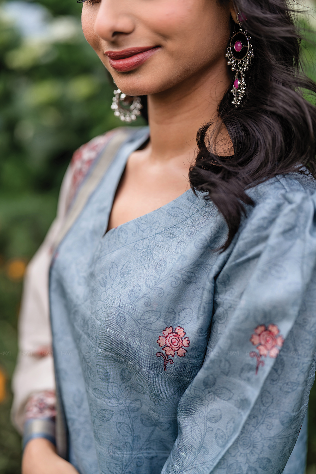 Ivory Bloom Printed 2 Piece Tussar Silk Kurta Set with Dupatta