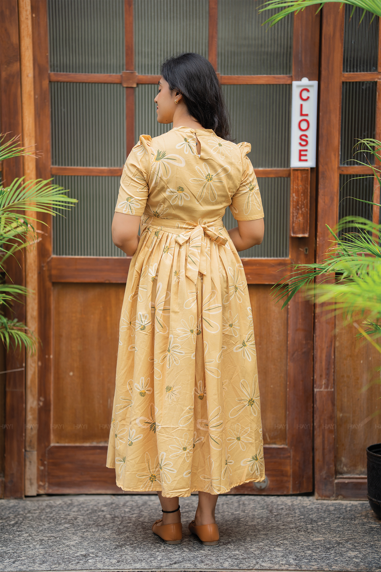 Whispering Mellow Yellow Printed Maternity and Feeding Maxi Outfit