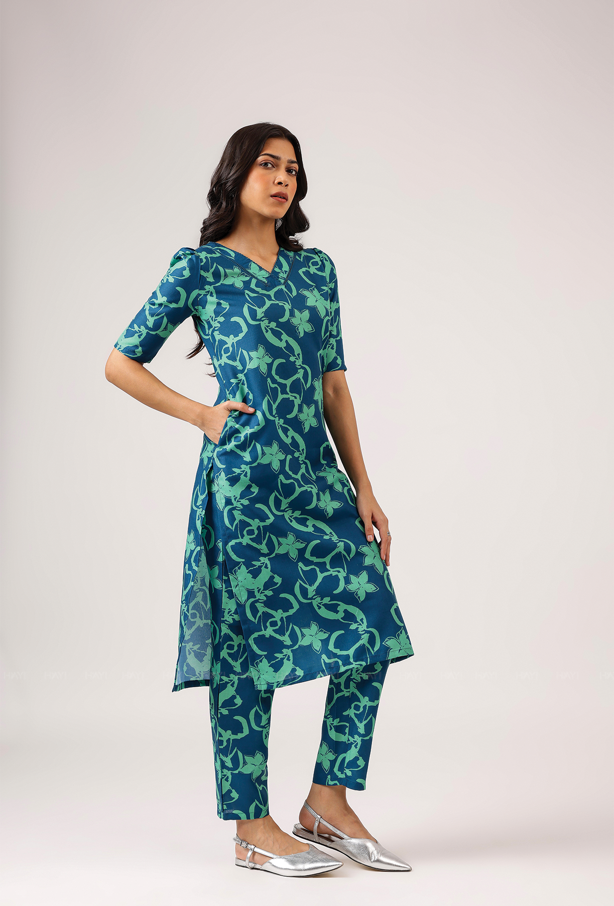 Cyan Teal Blue with Turquoise Petals printed Linen Blend Co ord set