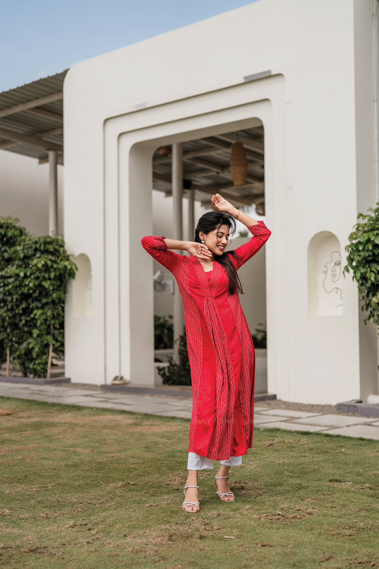 Red Muse Viscose Blend A-line Dress with V-Neck & 3/4th Sleeves