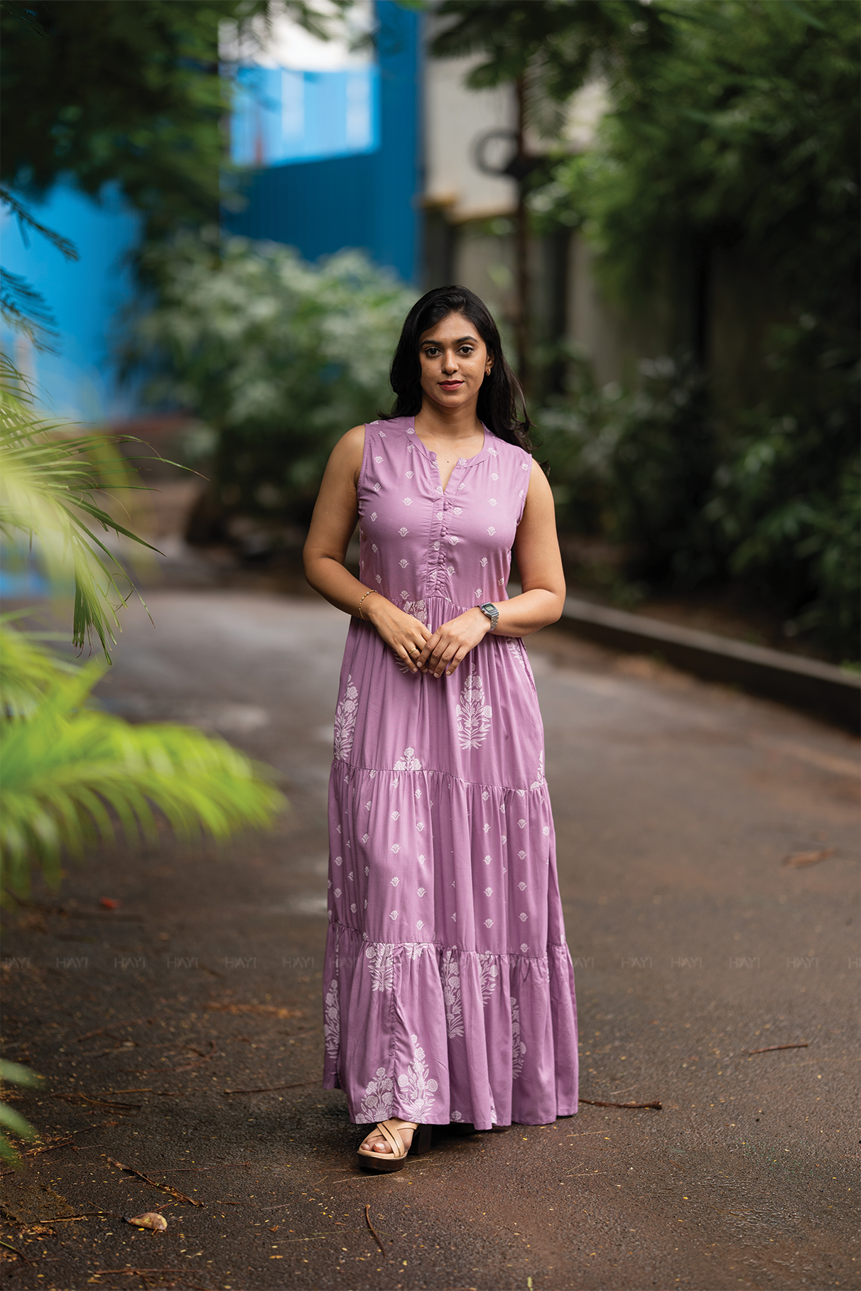 Wisteria Haze Lavender Viscose Dress with Chinese Collar & V-Cut Detached 3/4th Sleeves