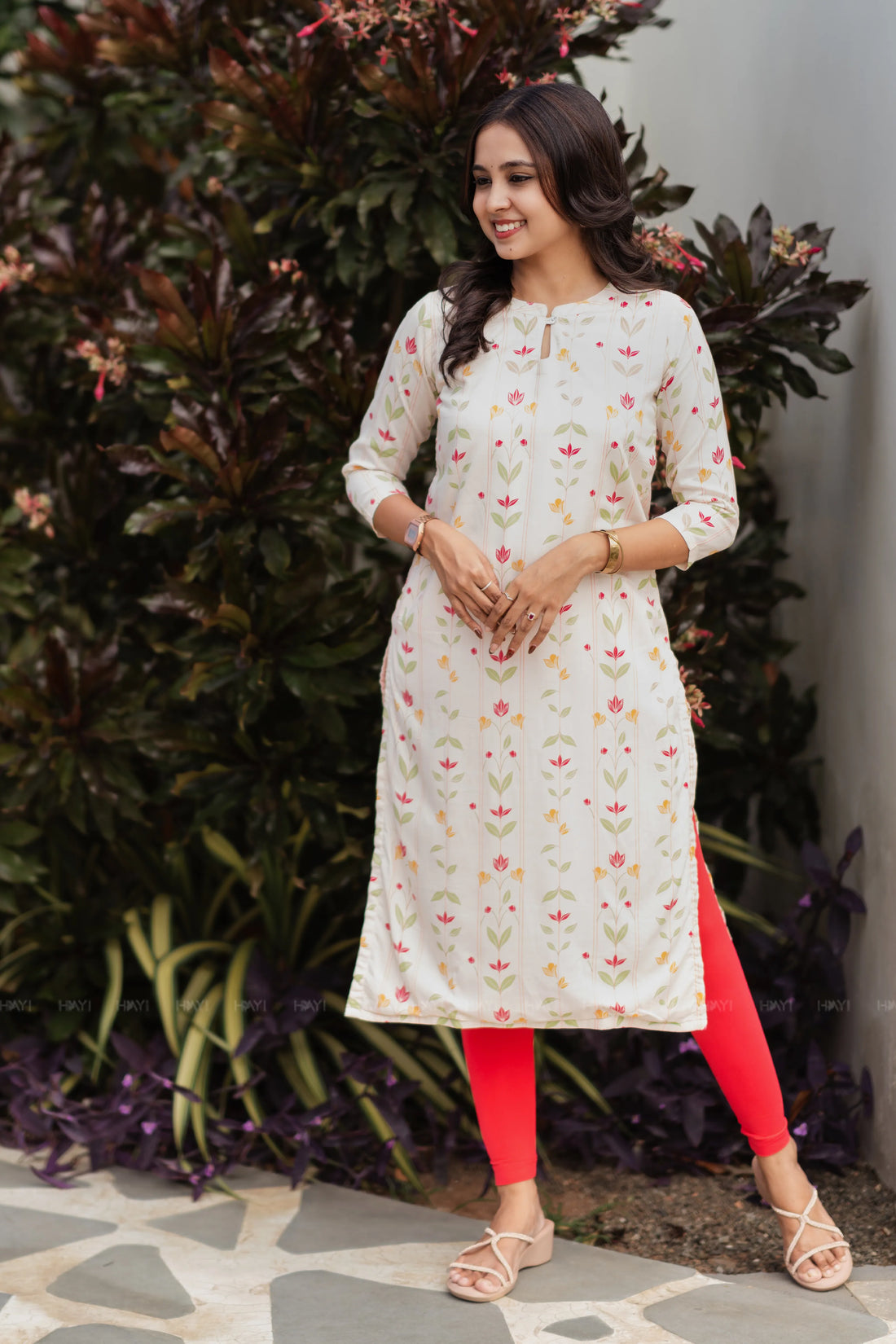 Petal Poetry Off-White Printed Viscose Basic Kurta