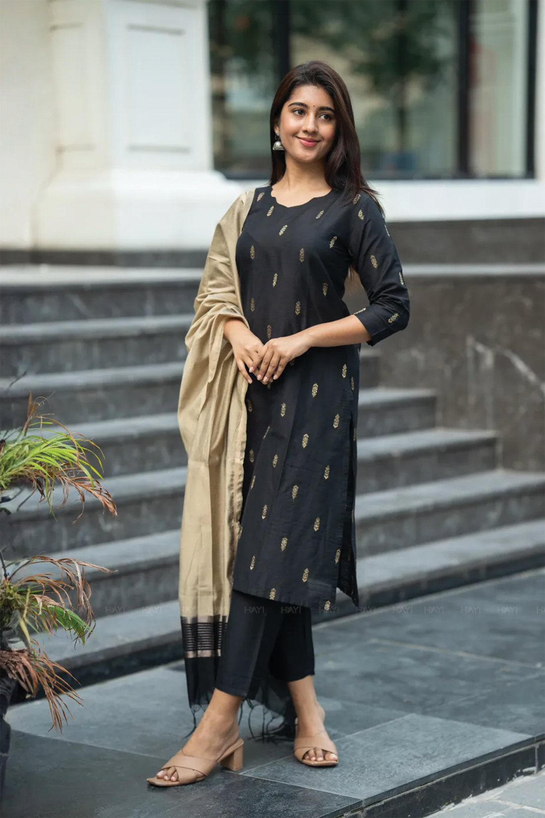 Twilight Weft Black 3 Piece Viscose Jacquard Weave Kurta with Pant & Dupatta