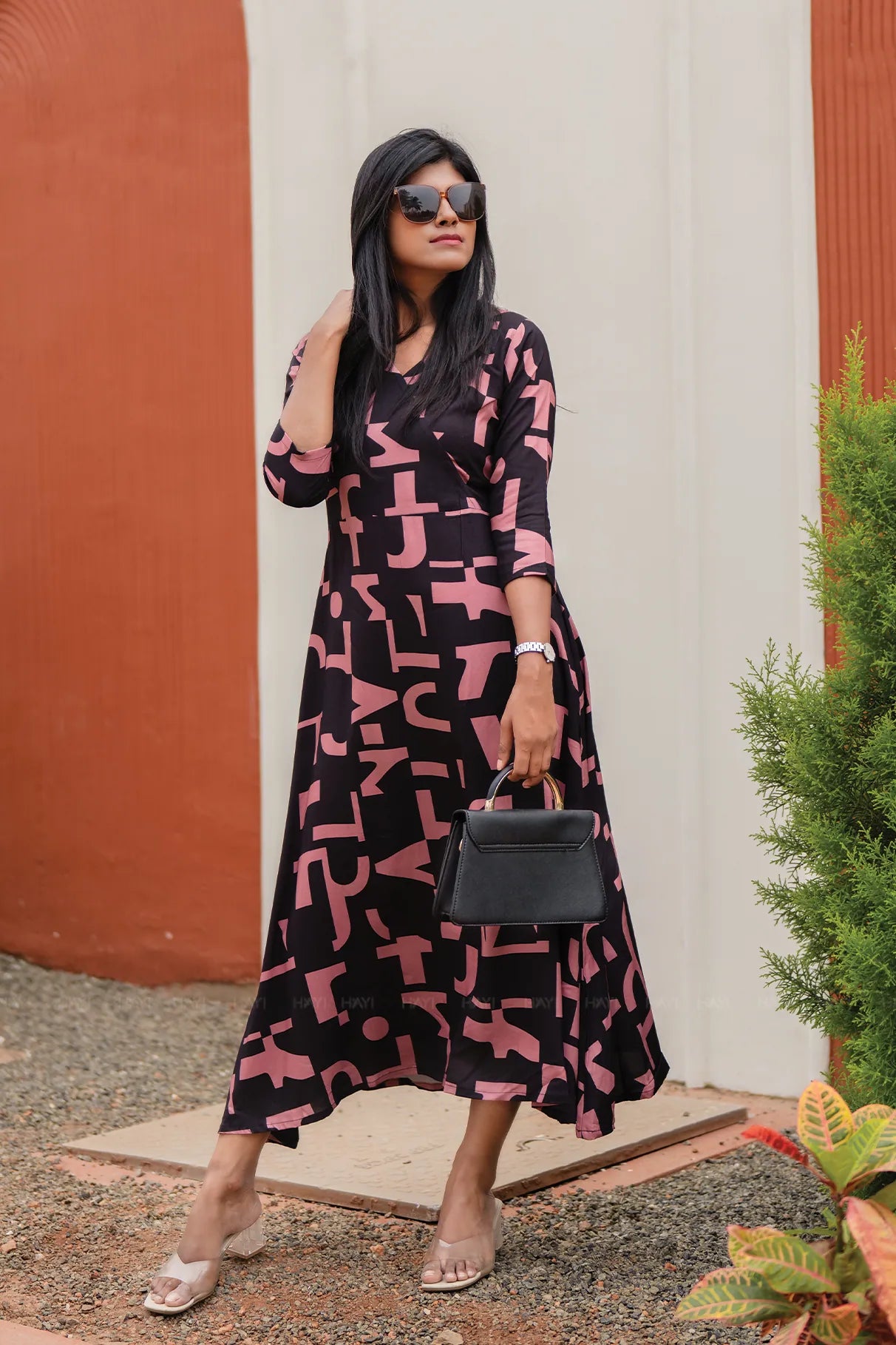 Monoglyph Brown Viscose Dress with V-Neck & 3/4th Sleeves