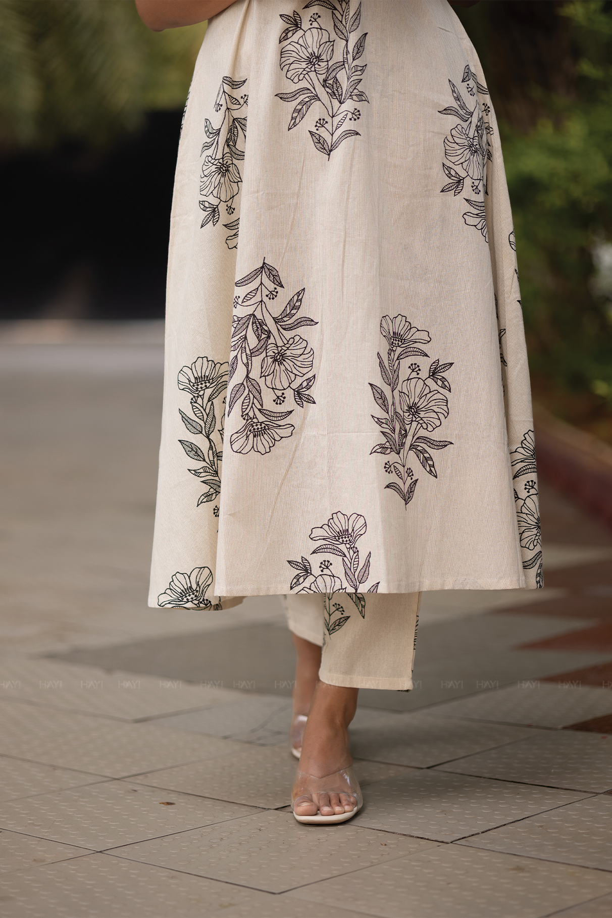 Floralink Beige Cotton Co-ord with Close neck & Attached 3/4th sleeves