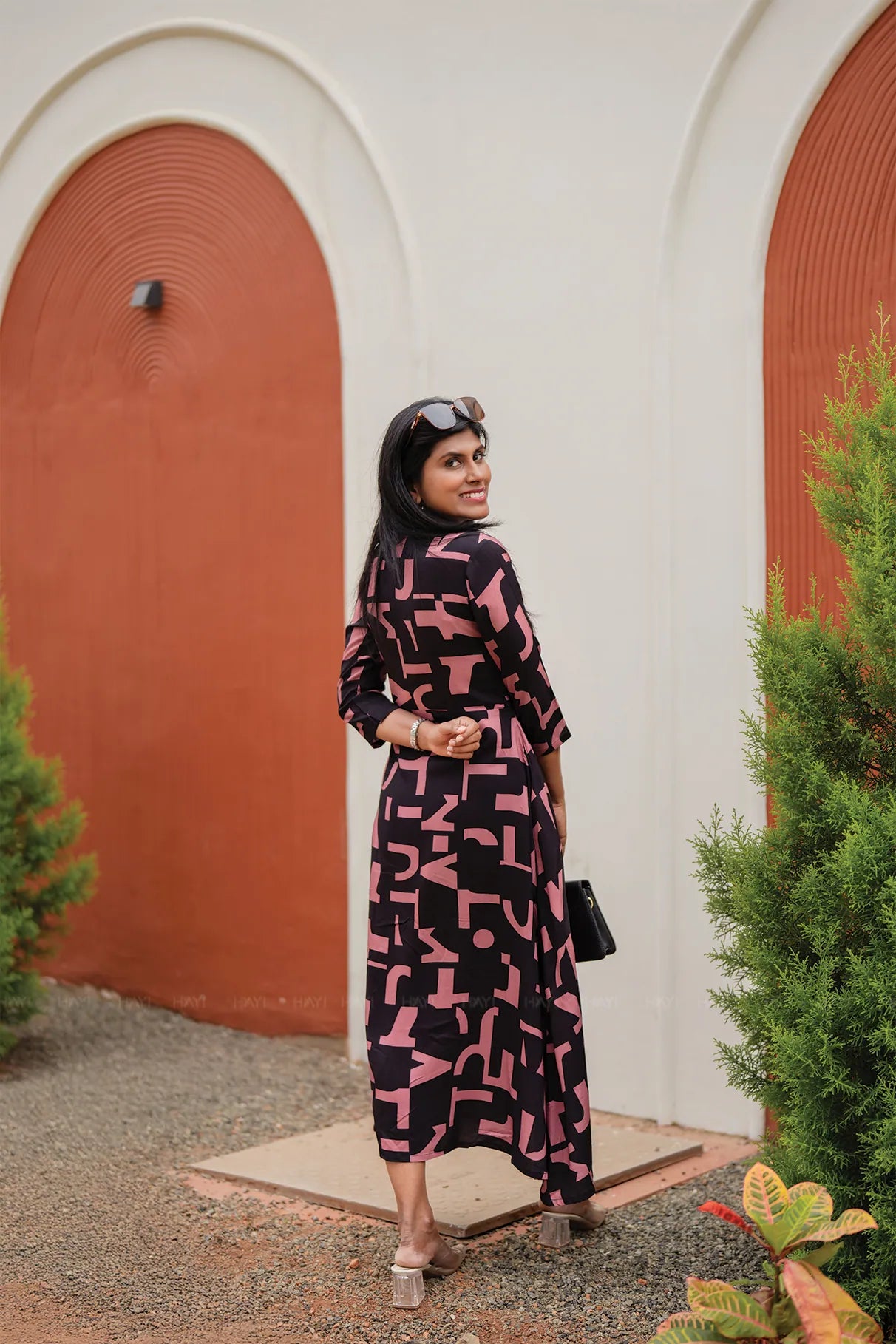 Monoglyph Brown Viscose Dress with V-Neck & 3/4th Sleeves