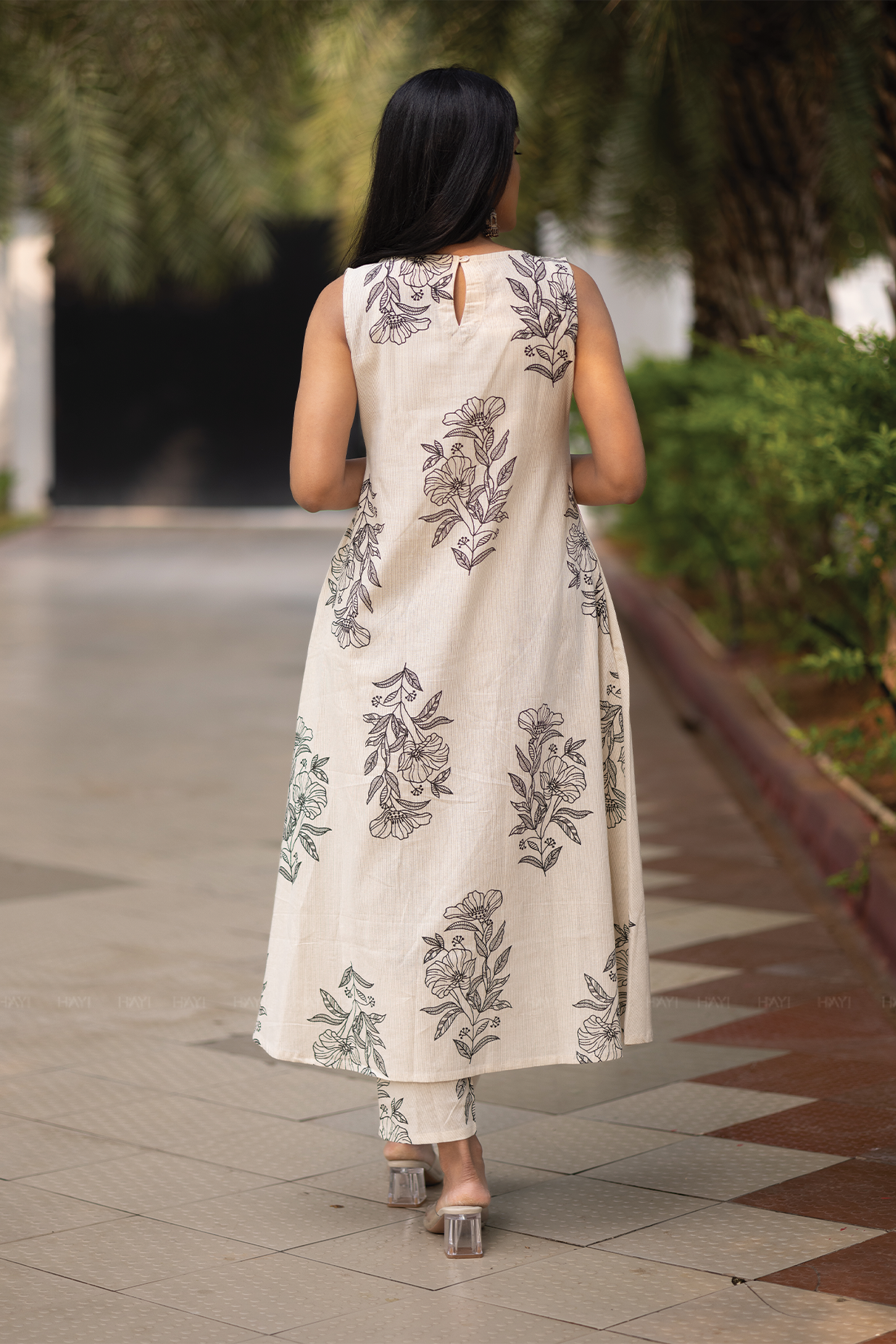 Floralink Beige Cotton Co-ord with Close neck & Attached 3/4th sleeves