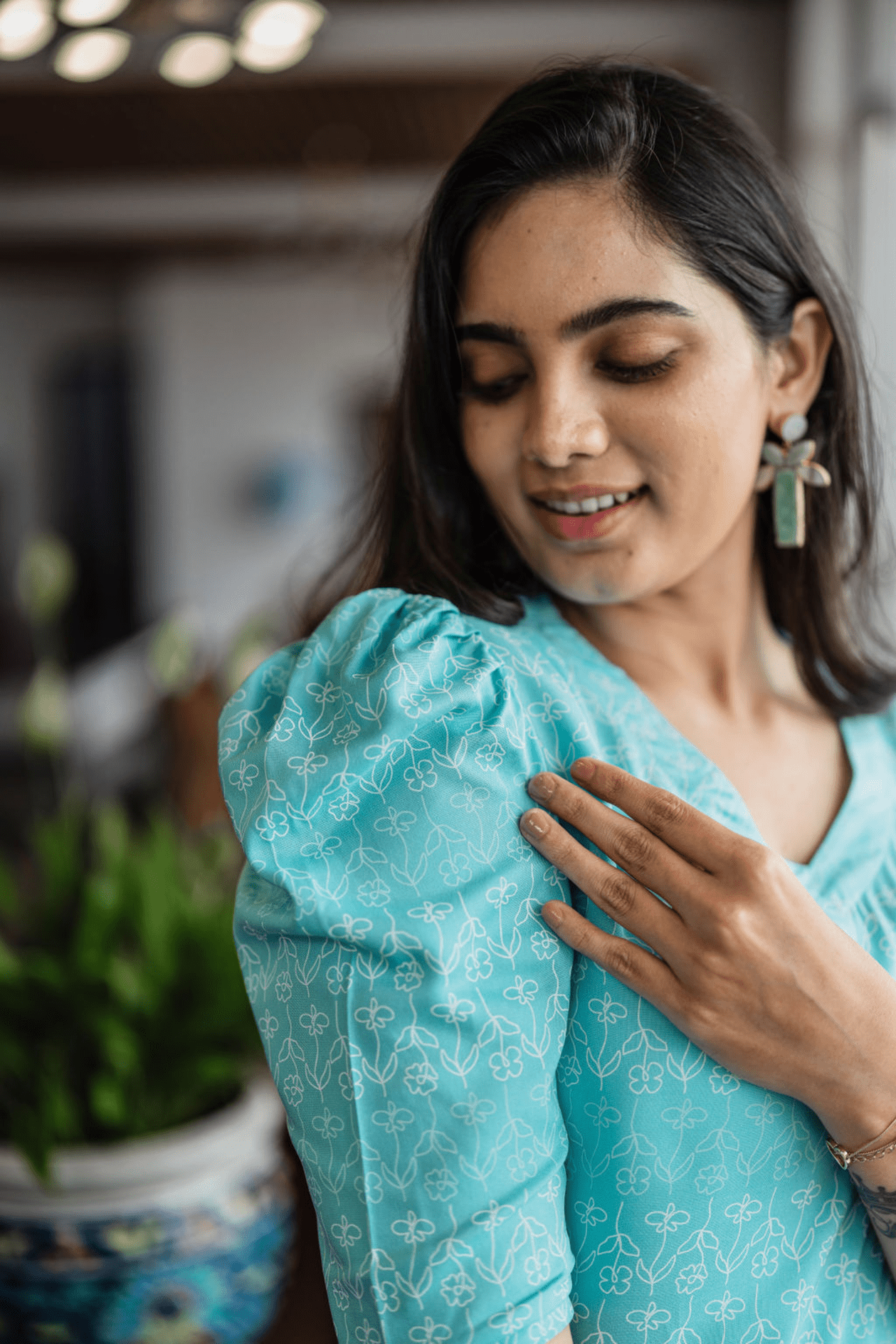 Crafted Blue Floral Strokes Viscose Printed Kurta