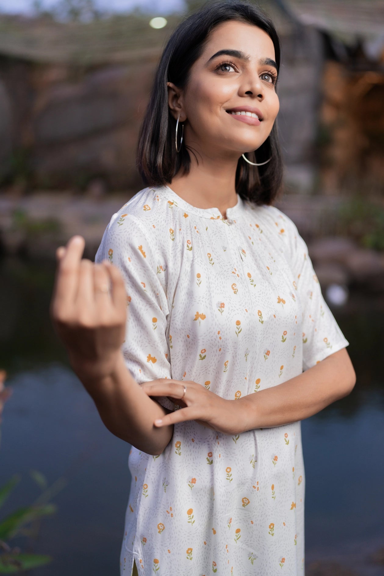 Cream White Floral Garden Viscose Printed Kurta