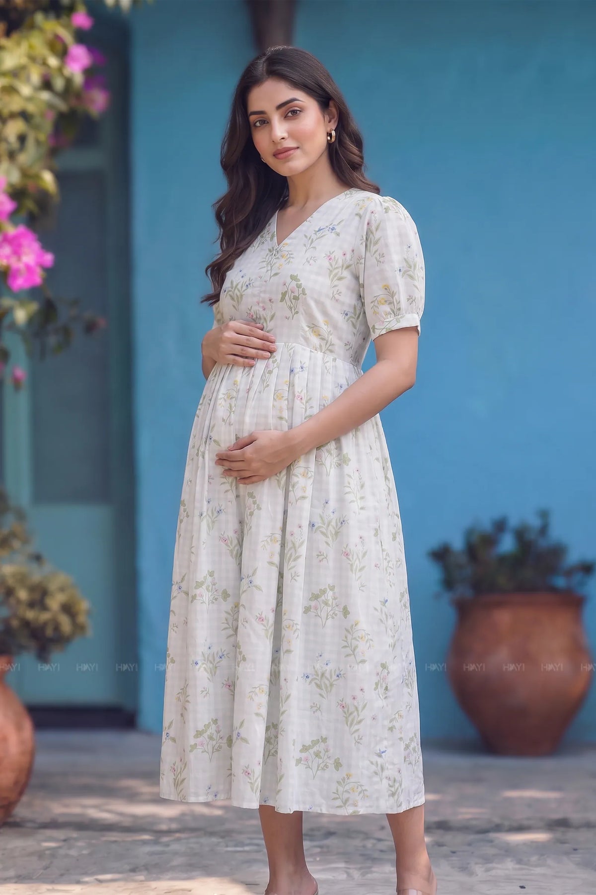 Floral Coutours Off-White Printed Maternity Maxi Dress with Center Zip