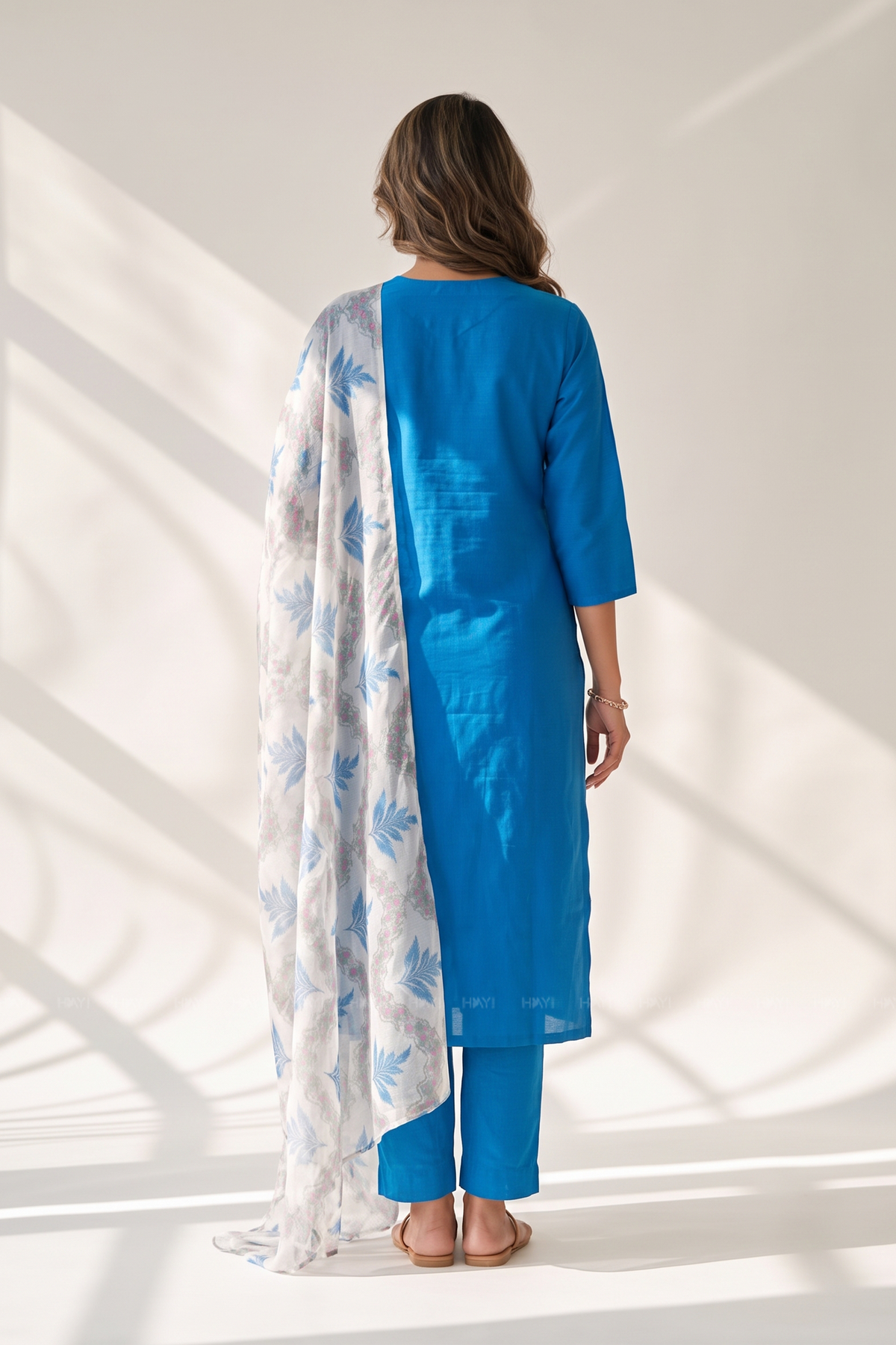Neeisha Solid 2 Piece Raw Silk Blend Kurta with Dupatta