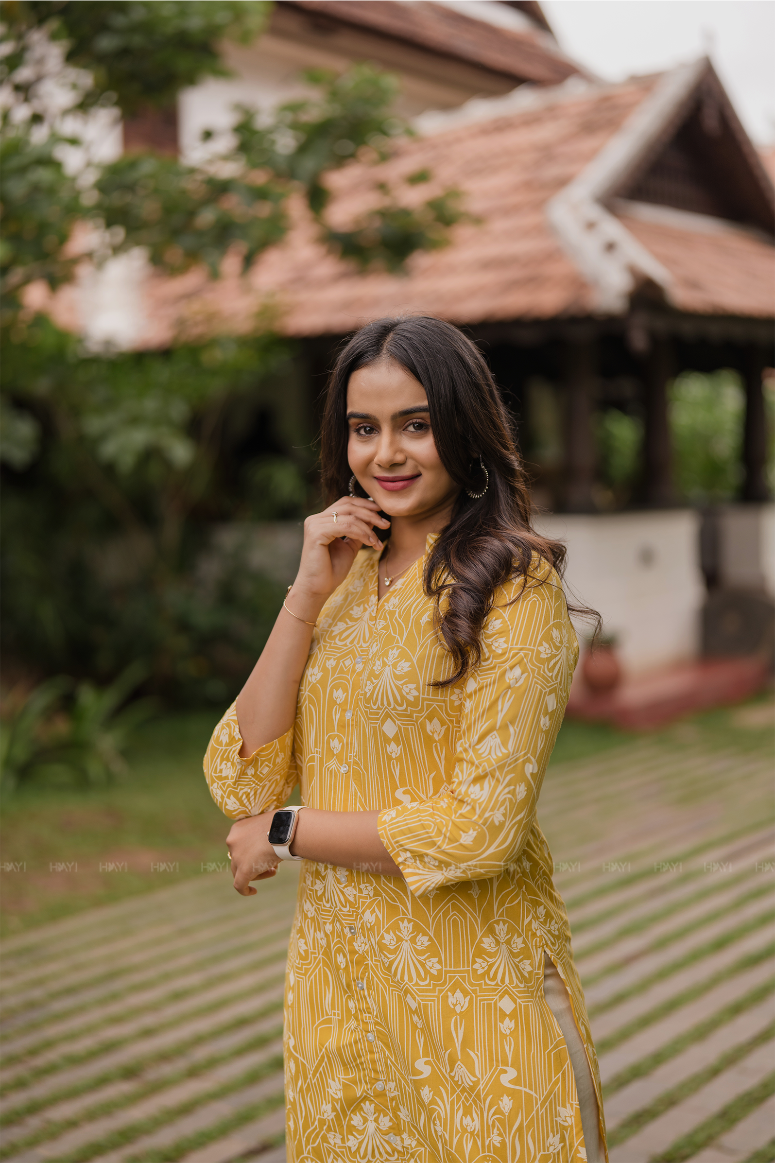 Sunelle Fleur Yellow Printed Regular Fit Basic Kurta