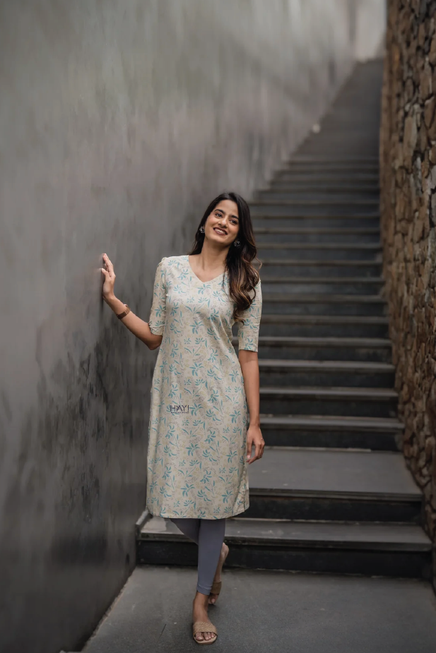 Beige Oak Feather Viscose Printed Kurta