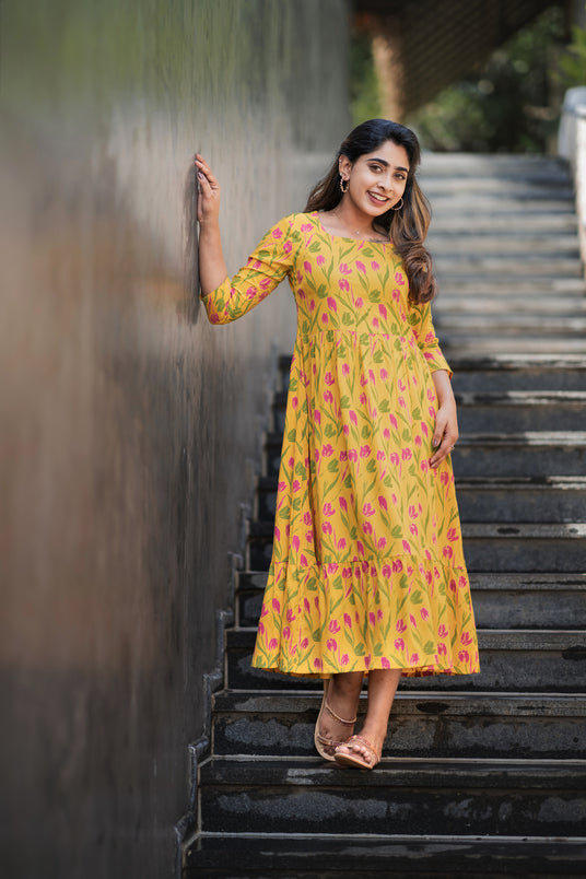 Abstract Tulip Maxi Dress