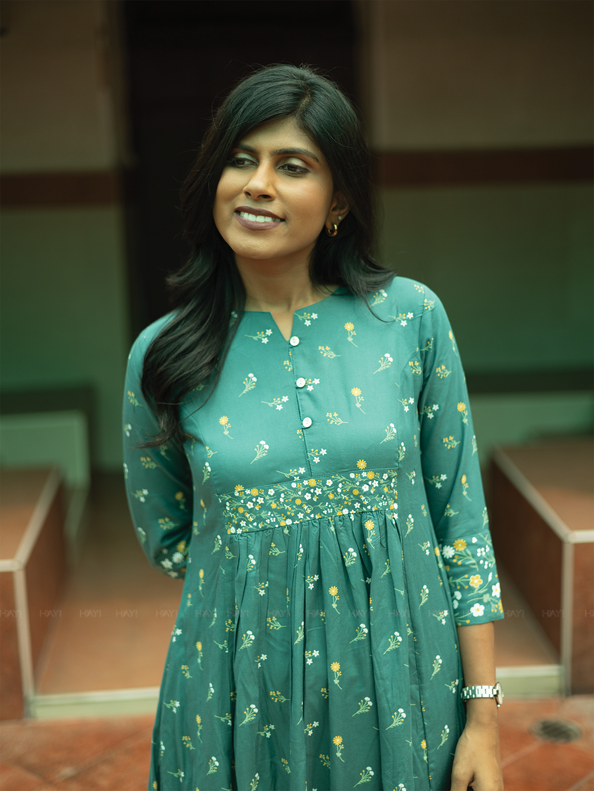 Garden Wraped Olive Green  A-line Viscose Dress with Notch Neck &amp; 3/4th Sleeves